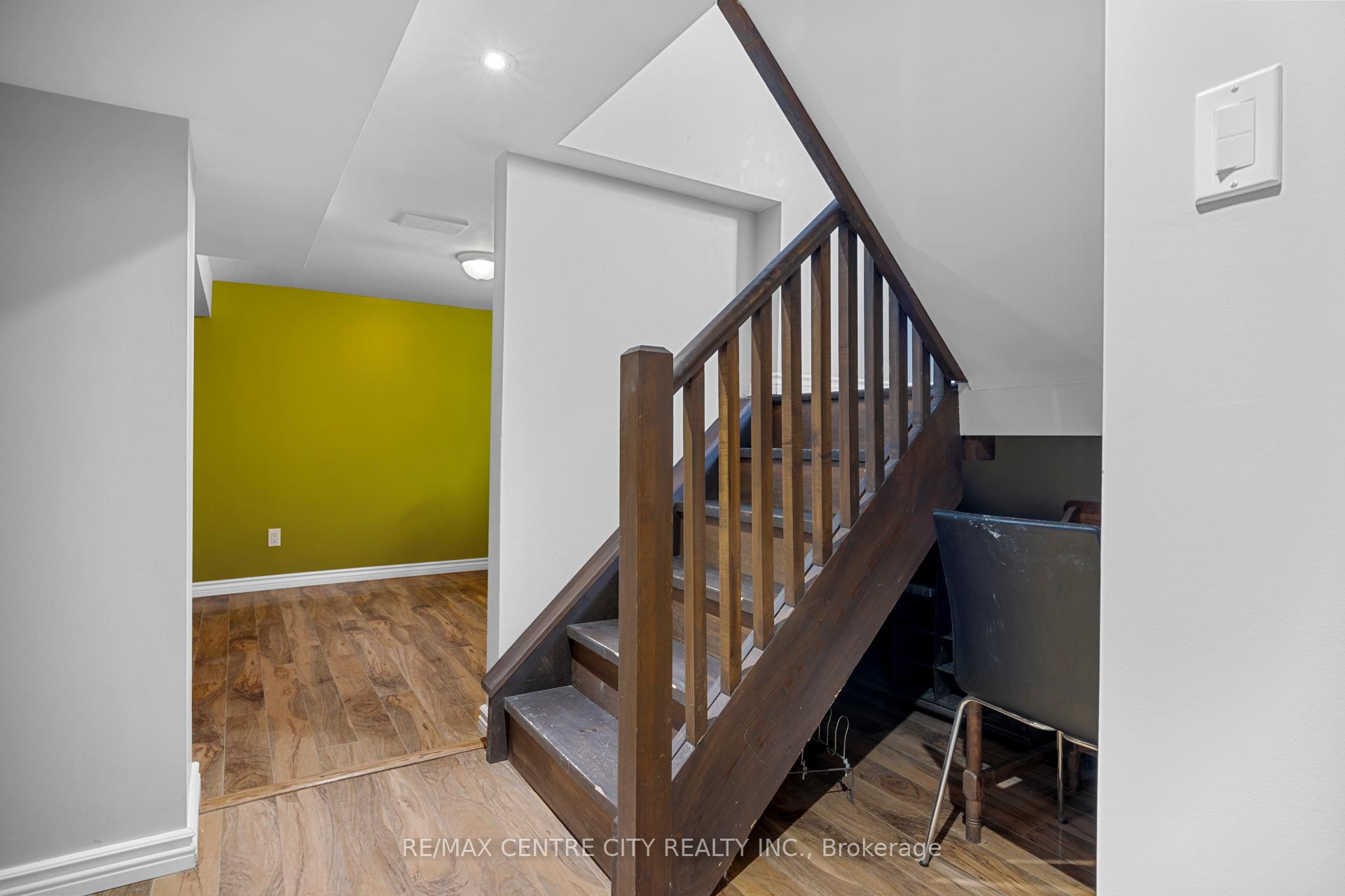 Photo 17 of 32 Third Avenue, St. Thomas — HOMEH