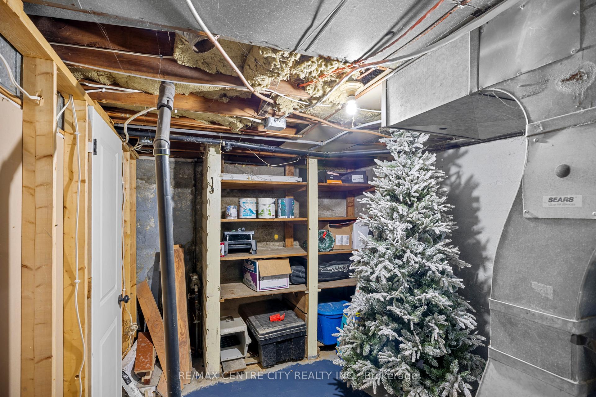 Photo 25 of 32 Third Avenue, St. Thomas — HOMEH