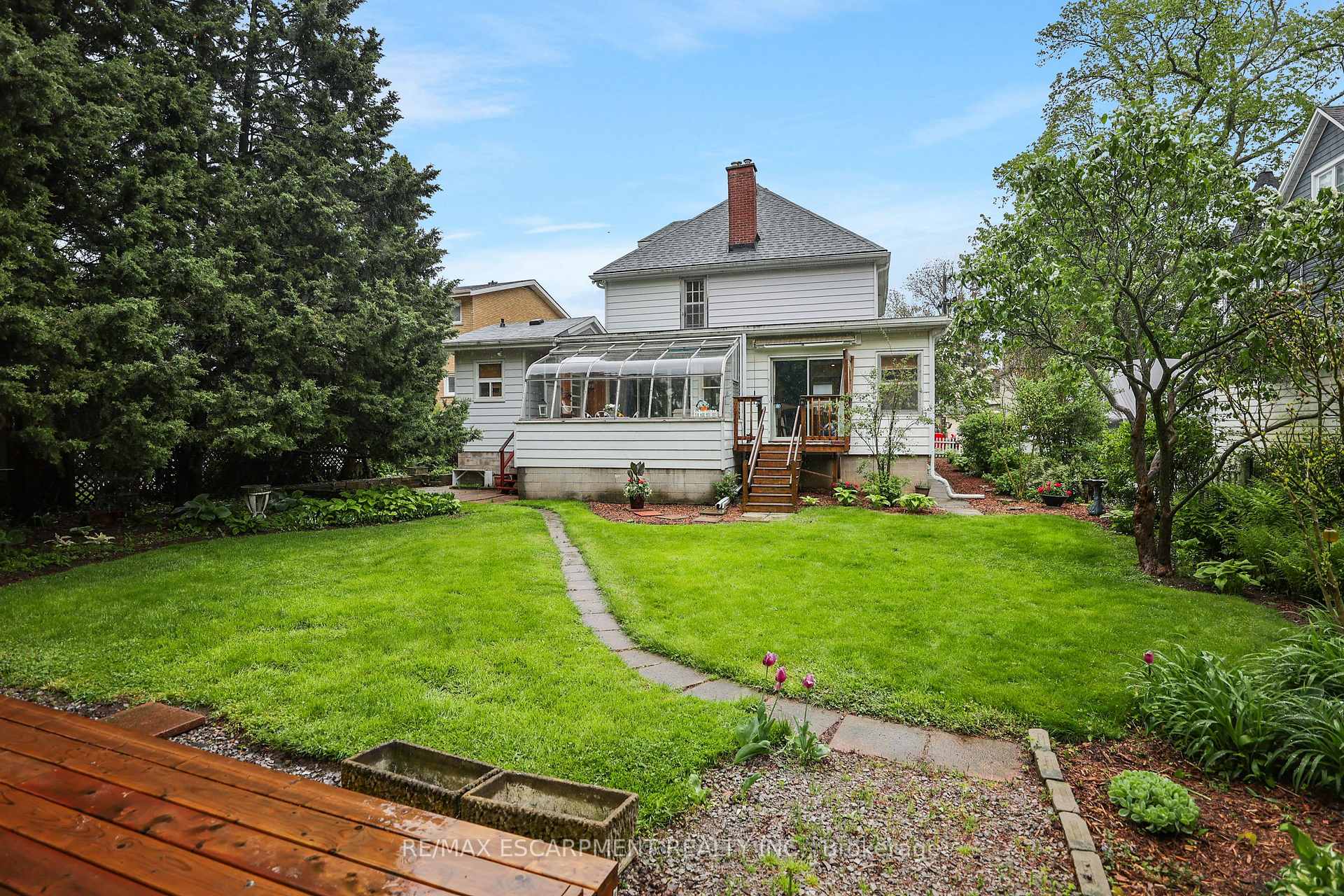 Photo 16 of 2 Kidd Avenue, Grimsby, Grimsby West — HOMEH