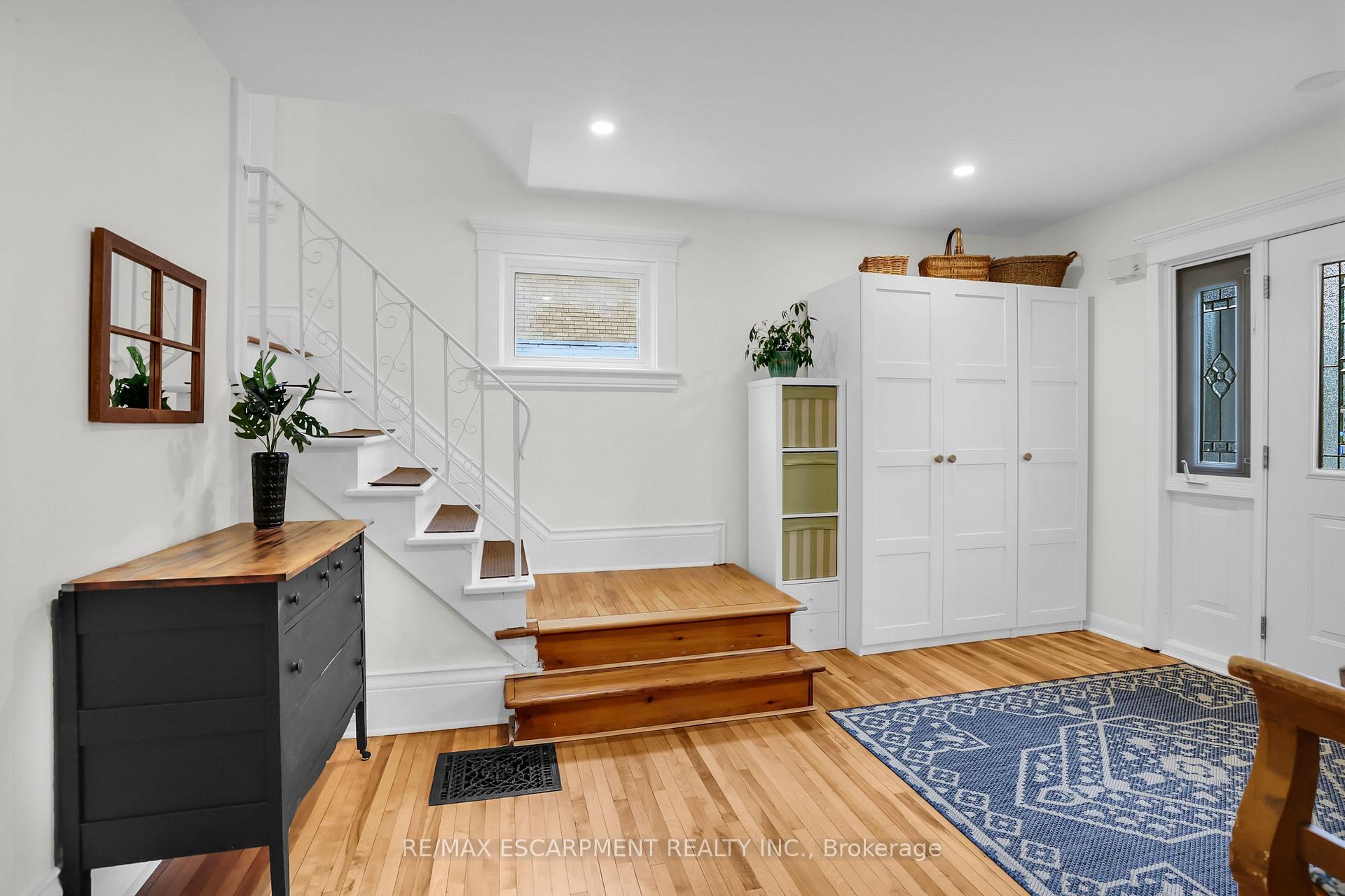Photo 19 of 2 Kidd Avenue, Grimsby, Grimsby West — HOMEH