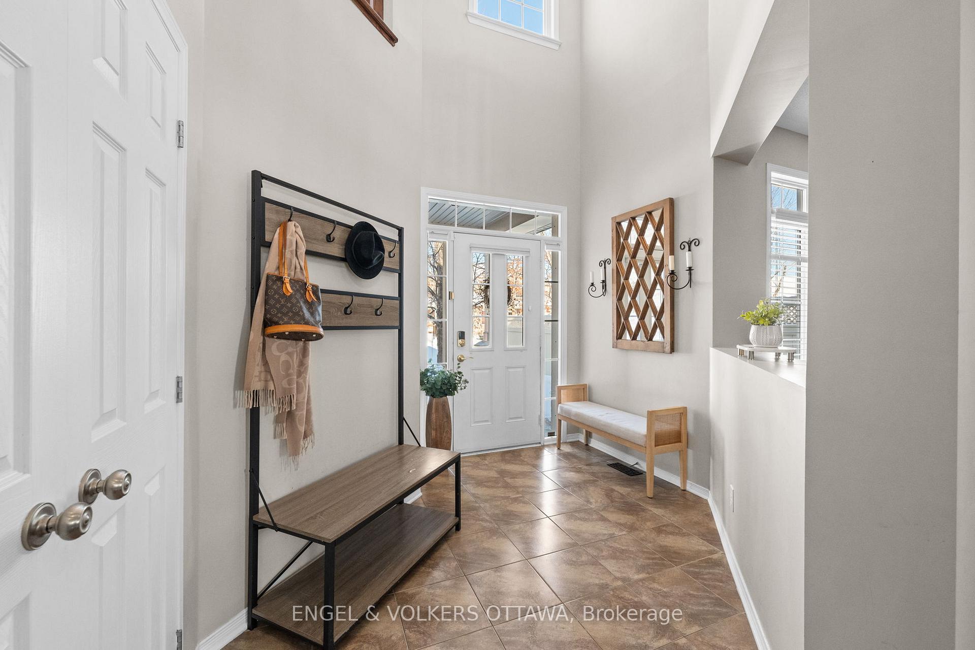 Photo 8 of 406 Keith Crescent, Ottawa, Mer Bleue/Bradley Estates/Anderson Park — HOMEH