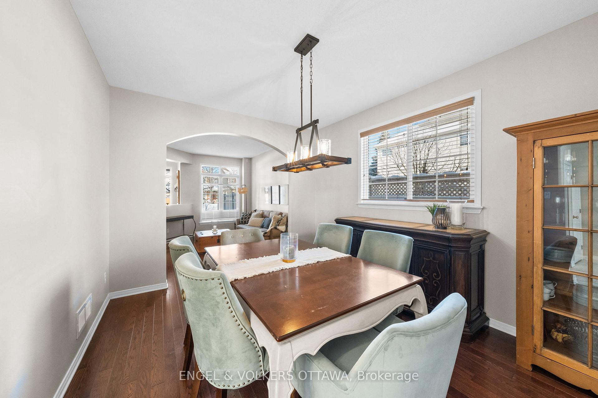 Photo 11 of 406 Keith Crescent, Ottawa, Mer Bleue/Bradley Estates/Anderson Park — HOMEH