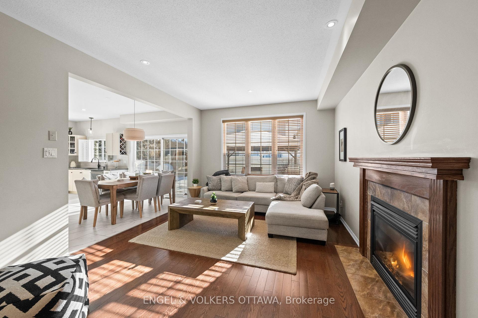 Photo 12 of 406 Keith Crescent, Ottawa, Mer Bleue/Bradley Estates/Anderson Park — HOMEH