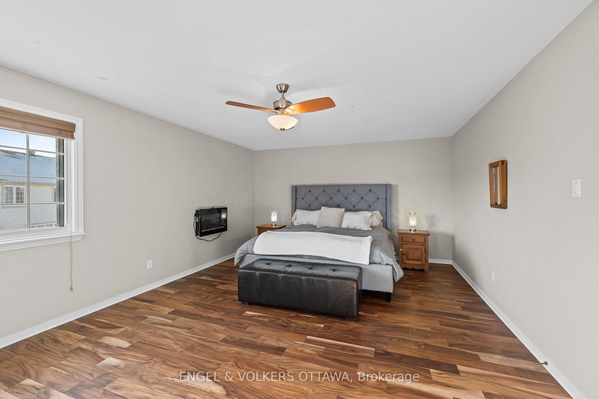 Photo 18 of 406 Keith Crescent, Ottawa, Mer Bleue/Bradley Estates/Anderson Park — HOMEH