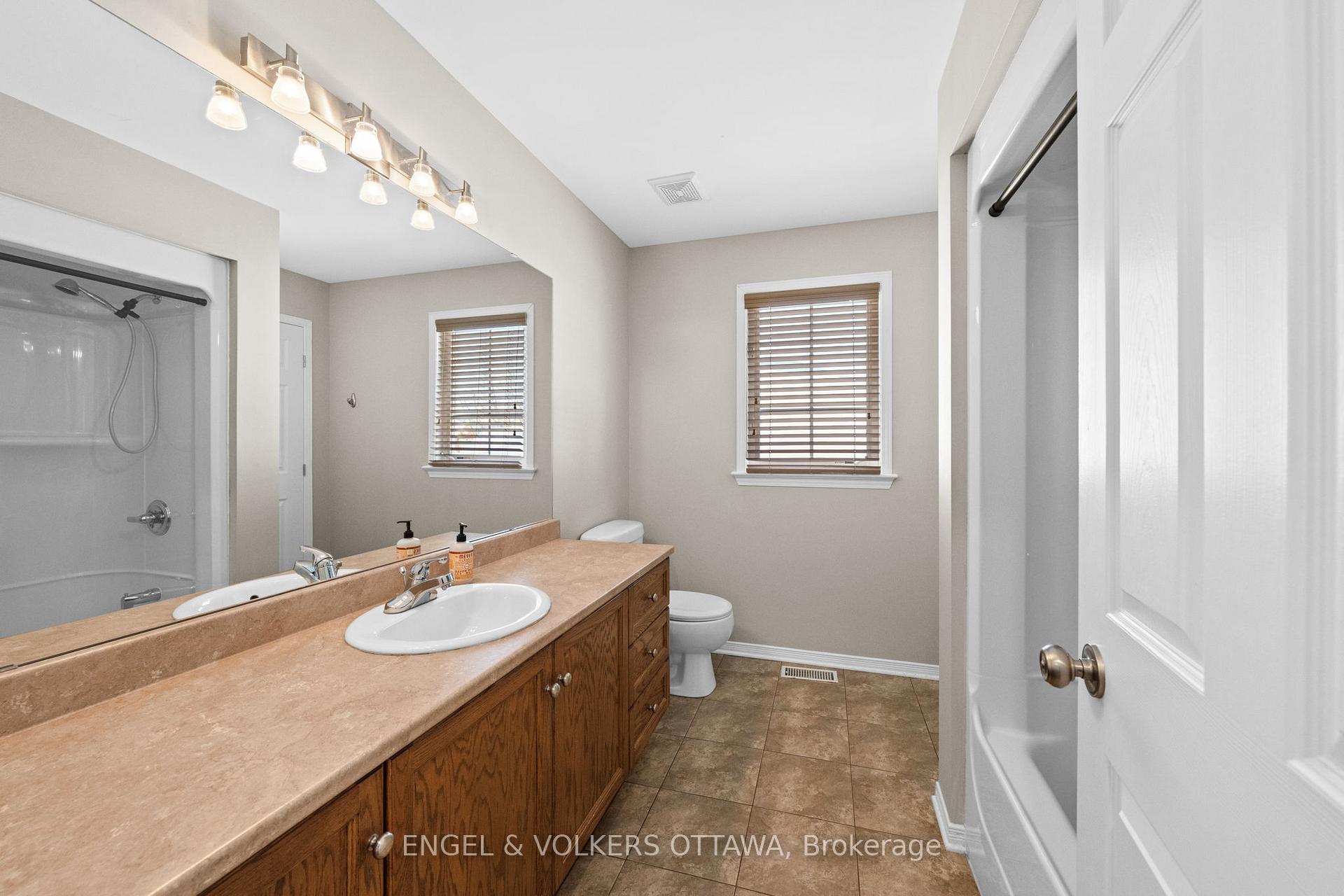 Photo 29 of 406 Keith Crescent, Ottawa, Mer Bleue/Bradley Estates/Anderson Park — HOMEH