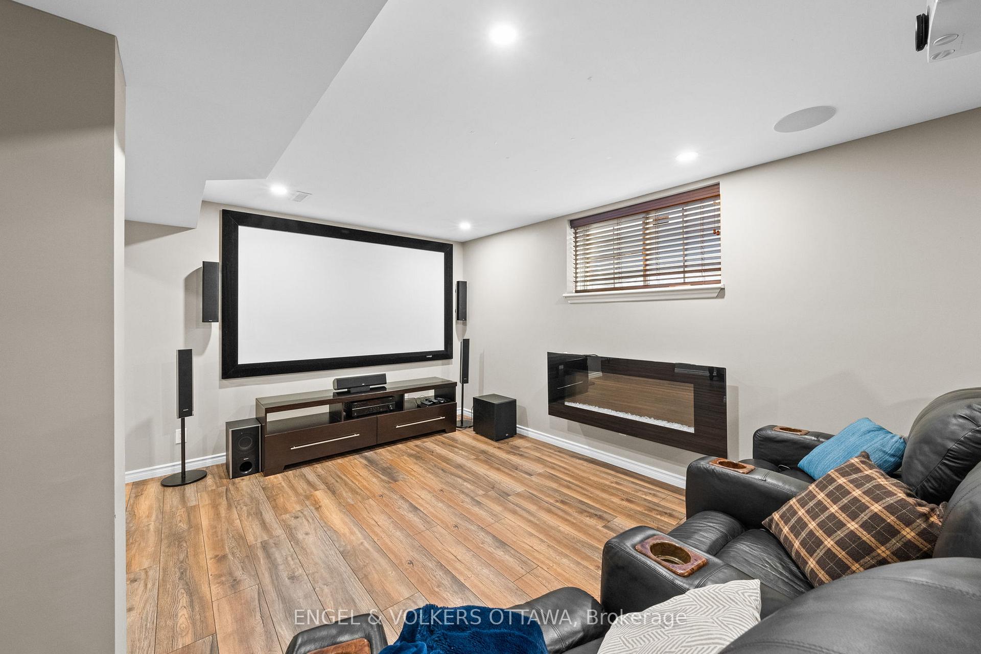 Photo 46 of 406 Keith Crescent, Ottawa, Mer Bleue/Bradley Estates/Anderson Park — HOMEH