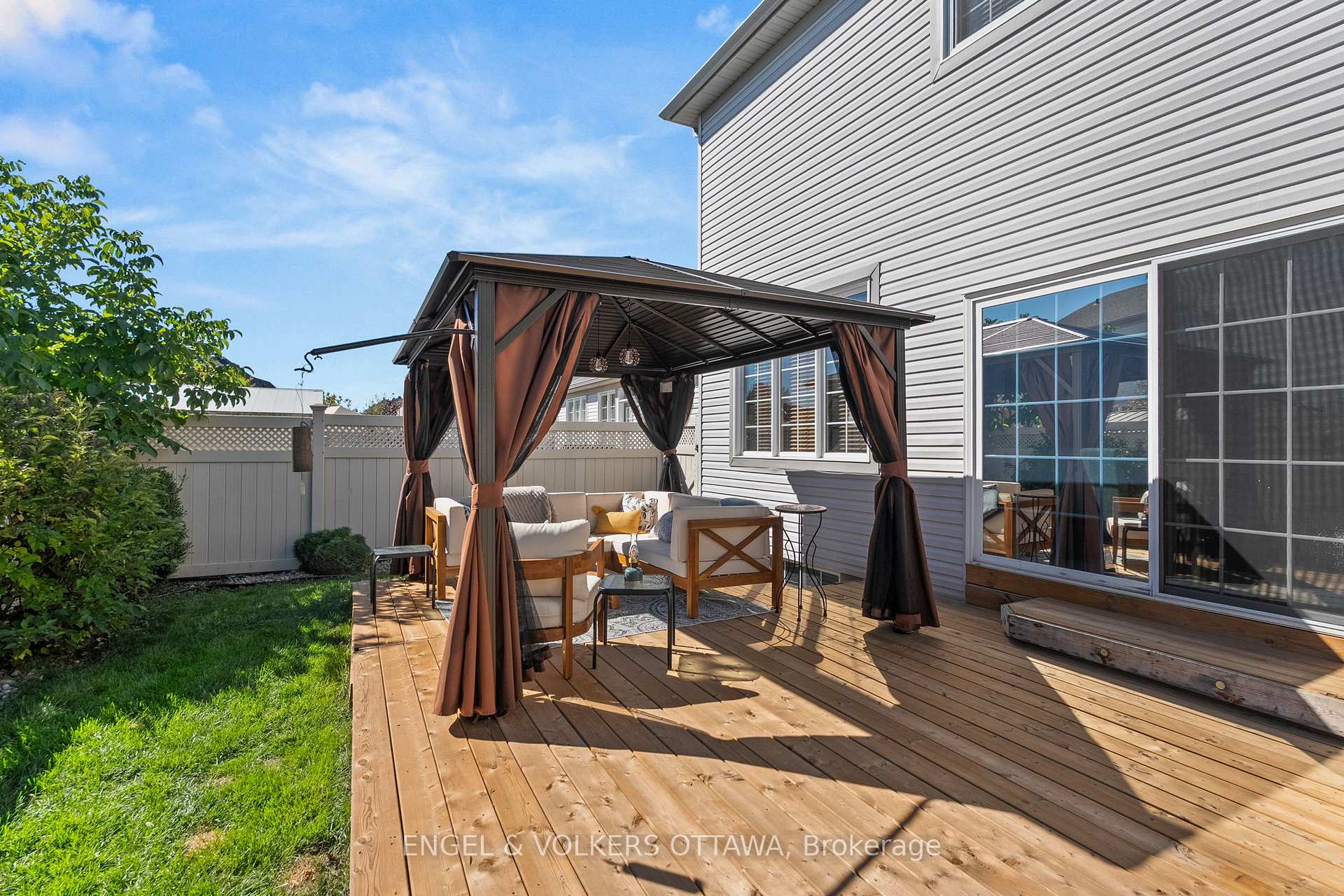 Photo 44 of 406 Keith Crescent, Ottawa, Mer Bleue/Bradley Estates/Anderson Park — HOMEH