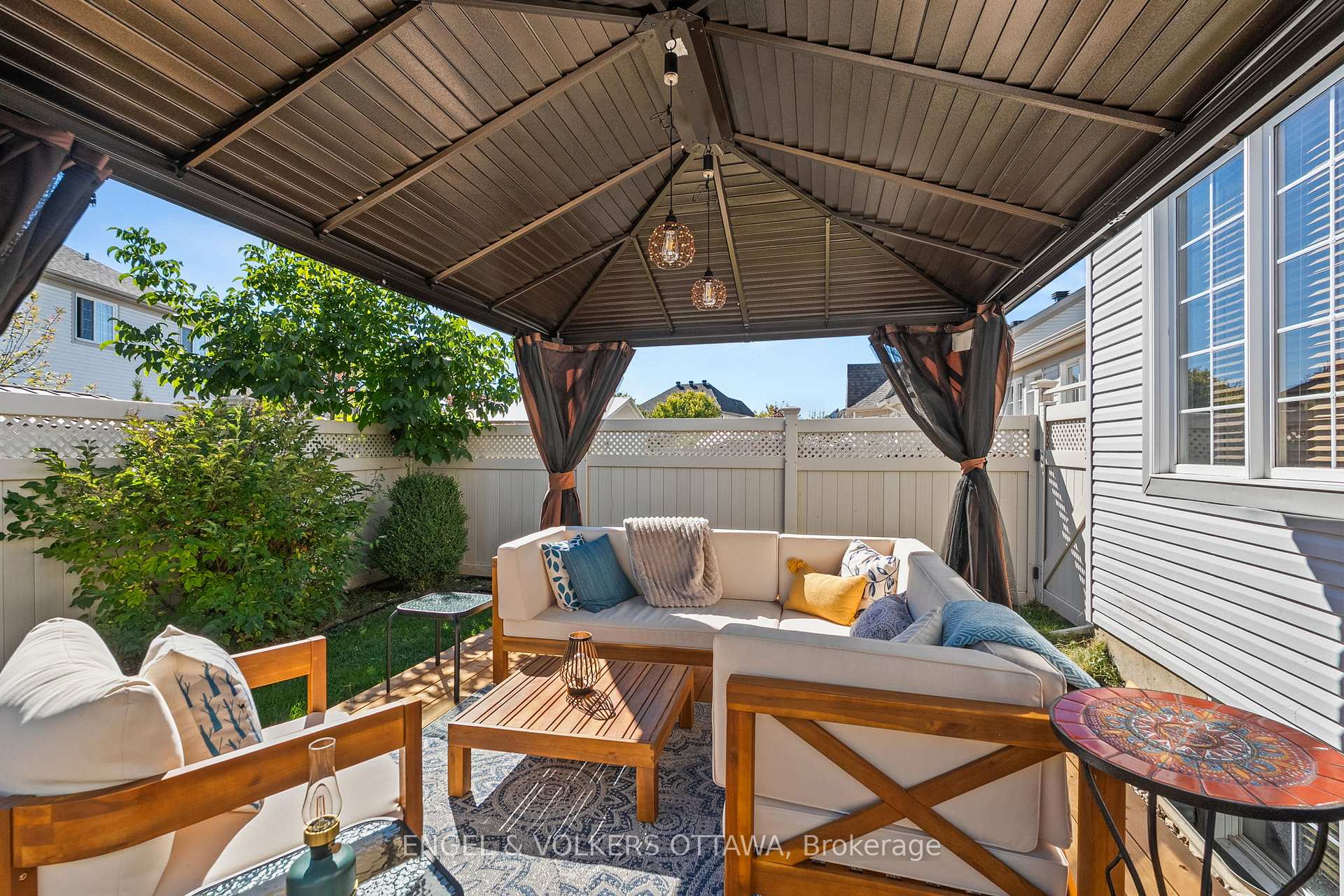 Photo 38 of 406 Keith Crescent, Ottawa, Mer Bleue/Bradley Estates/Anderson Park — HOMEH