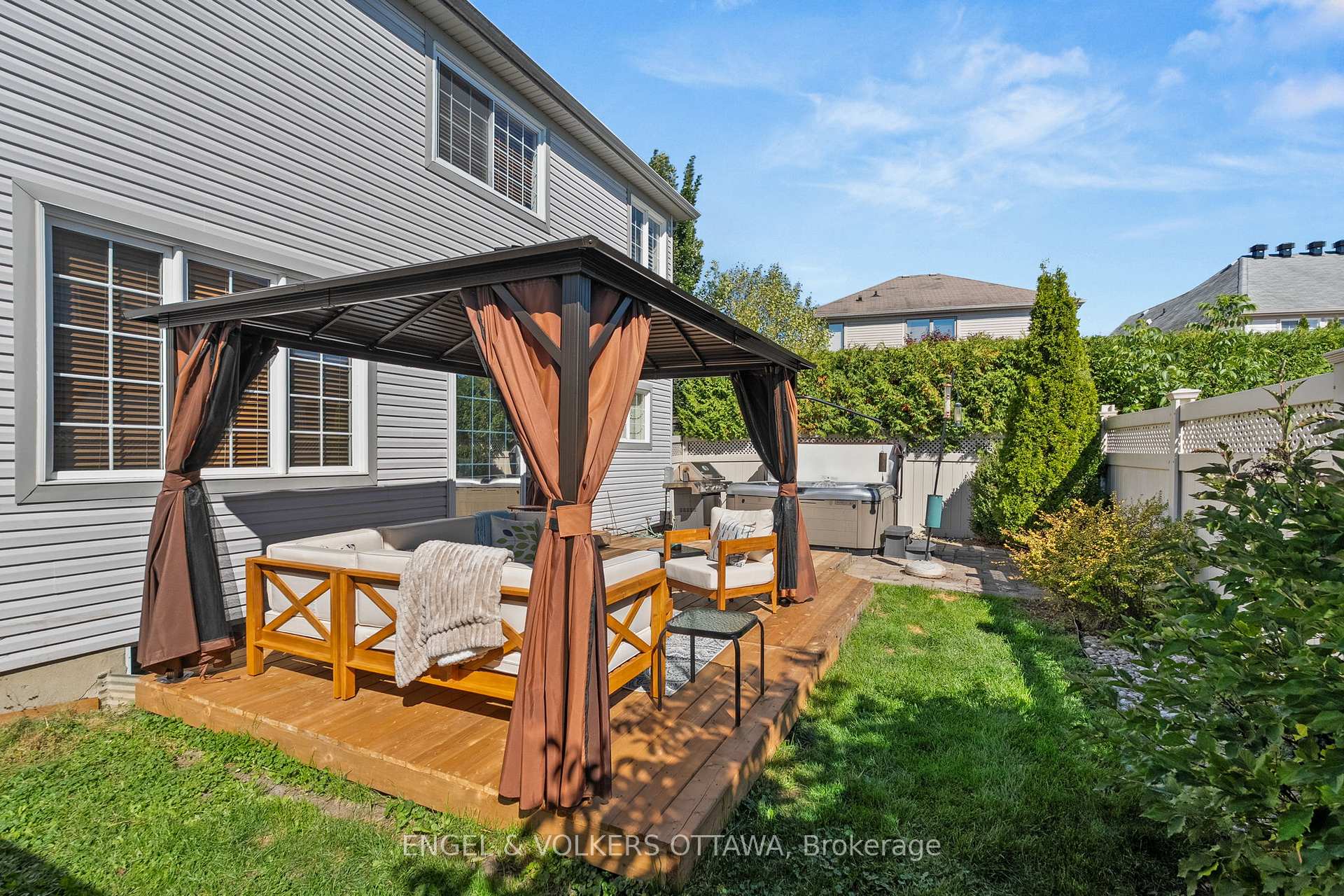 Photo 43 of 406 Keith Crescent, Ottawa, Mer Bleue/Bradley Estates/Anderson Park — HOMEH