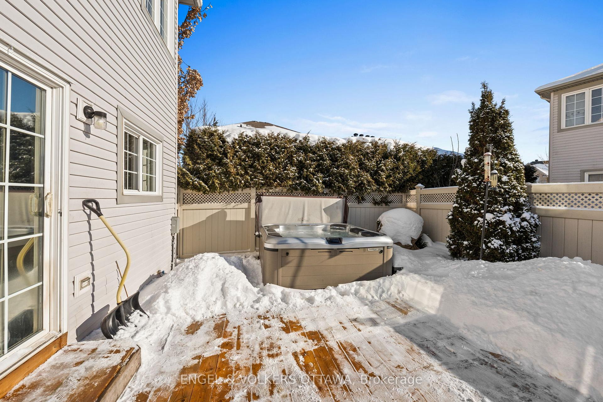 Photo 36 of 406 Keith Crescent, Ottawa, Mer Bleue/Bradley Estates/Anderson Park — HOMEH