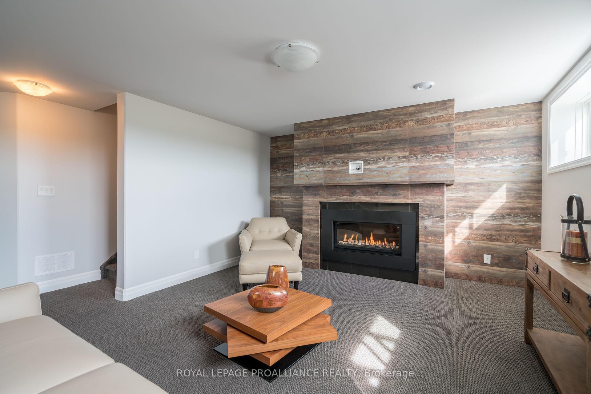 Photo 38 of 62 Hampton Ridge Drive, Belleville, Thurlow Ward — HOMEH