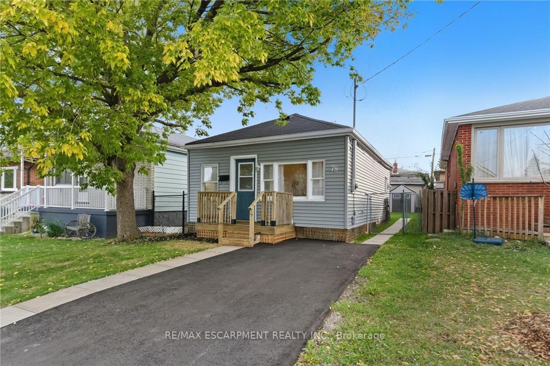 Front of 78 Delena Avenue N