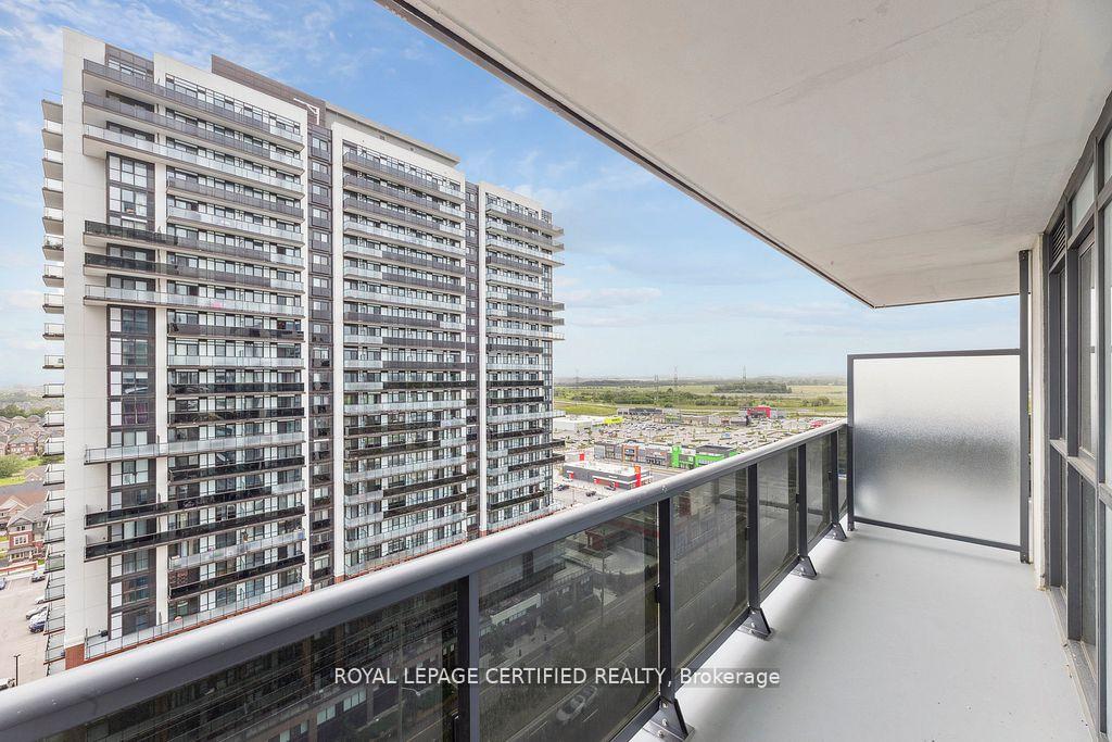 Photo 13 of Unit 1615, 2545 Simcoe Street N, Oshawa, Windfields — HOMEH