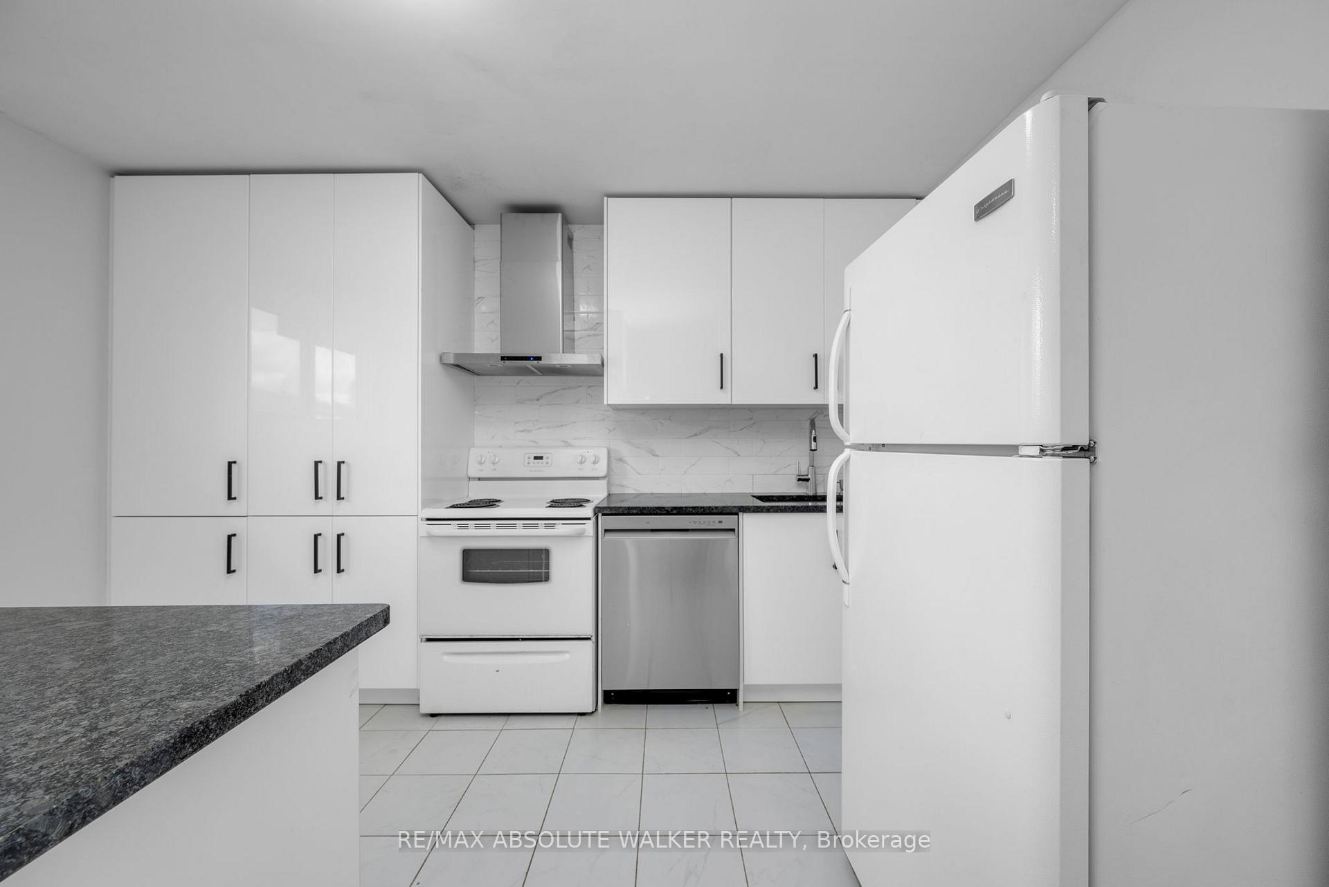 Photo 5 of Unit 102, 23 Mcclintock Way, Ottawa, Kanata - Katimavik — HOMEH