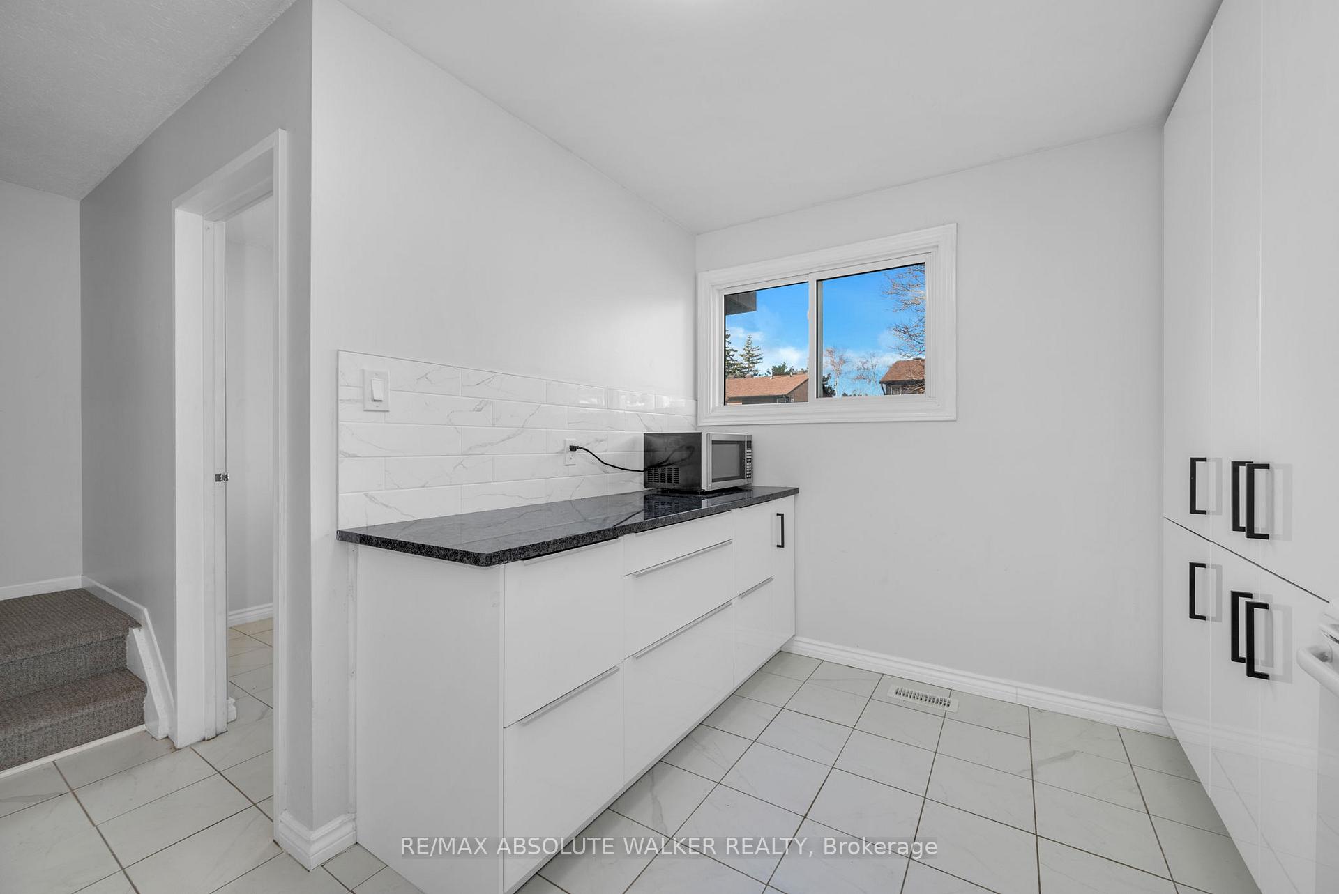 Photo 17 of Unit 102, 23 Mcclintock Way, Ottawa, Kanata - Katimavik — HOMEH