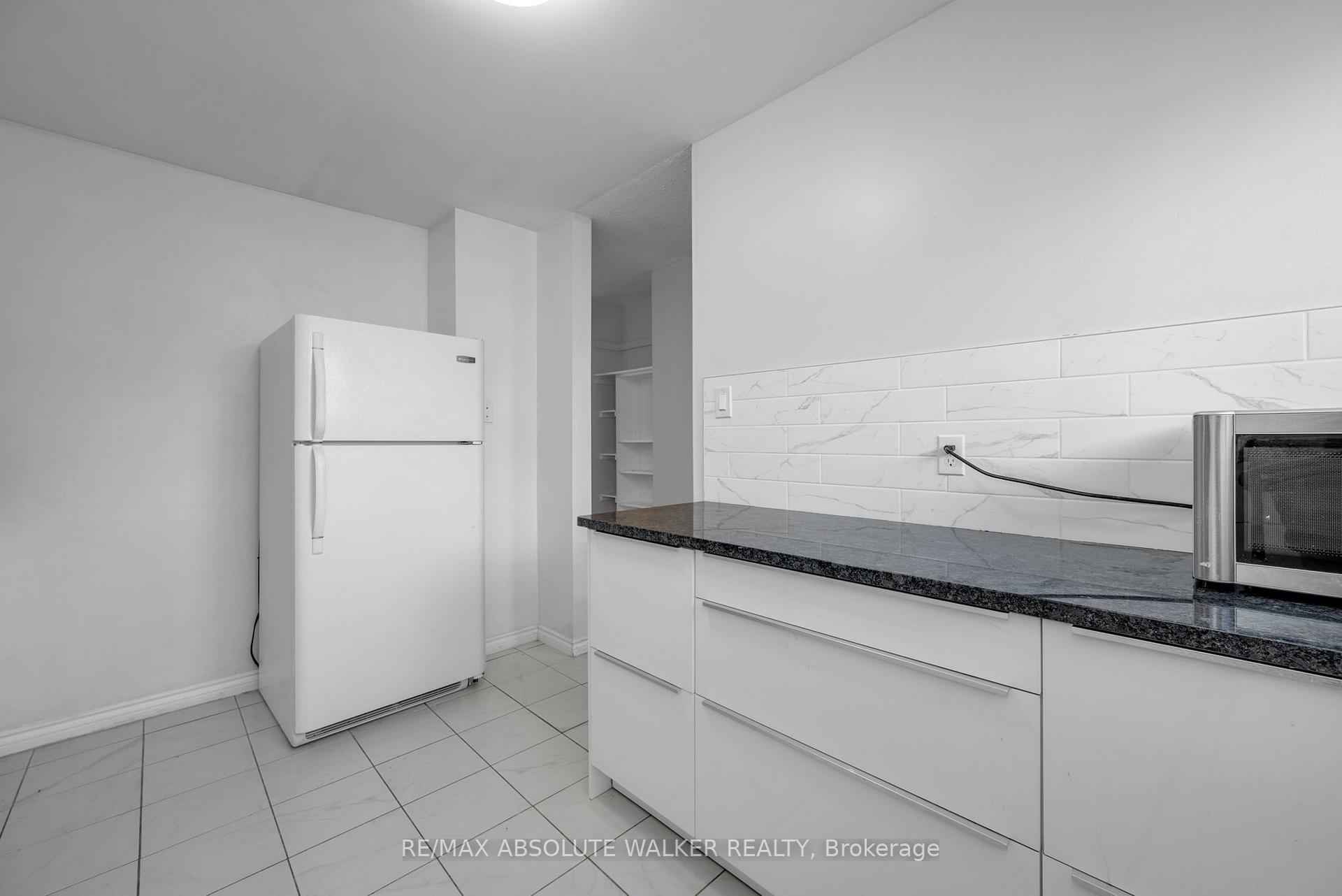 Photo 3 of Unit 102, 23 Mcclintock Way, Ottawa, Kanata - Katimavik — HOMEH
