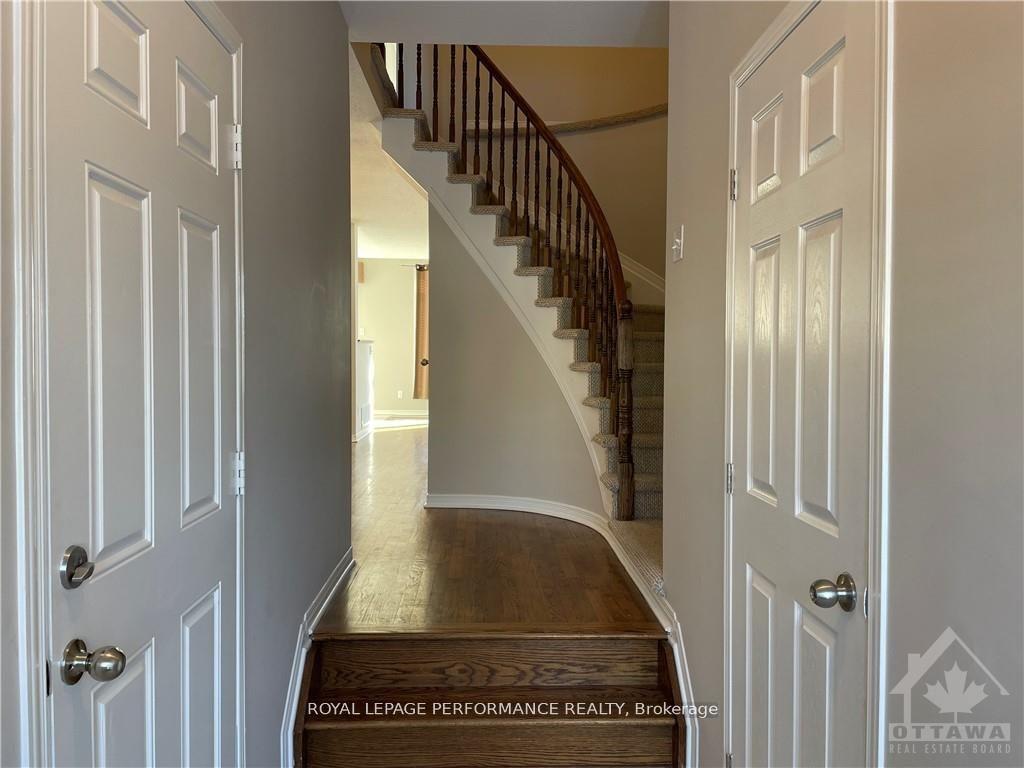 Photo 2 of 236 B Claridge Drive, Ottawa, Barrhaven - Longfields — HOMEH
