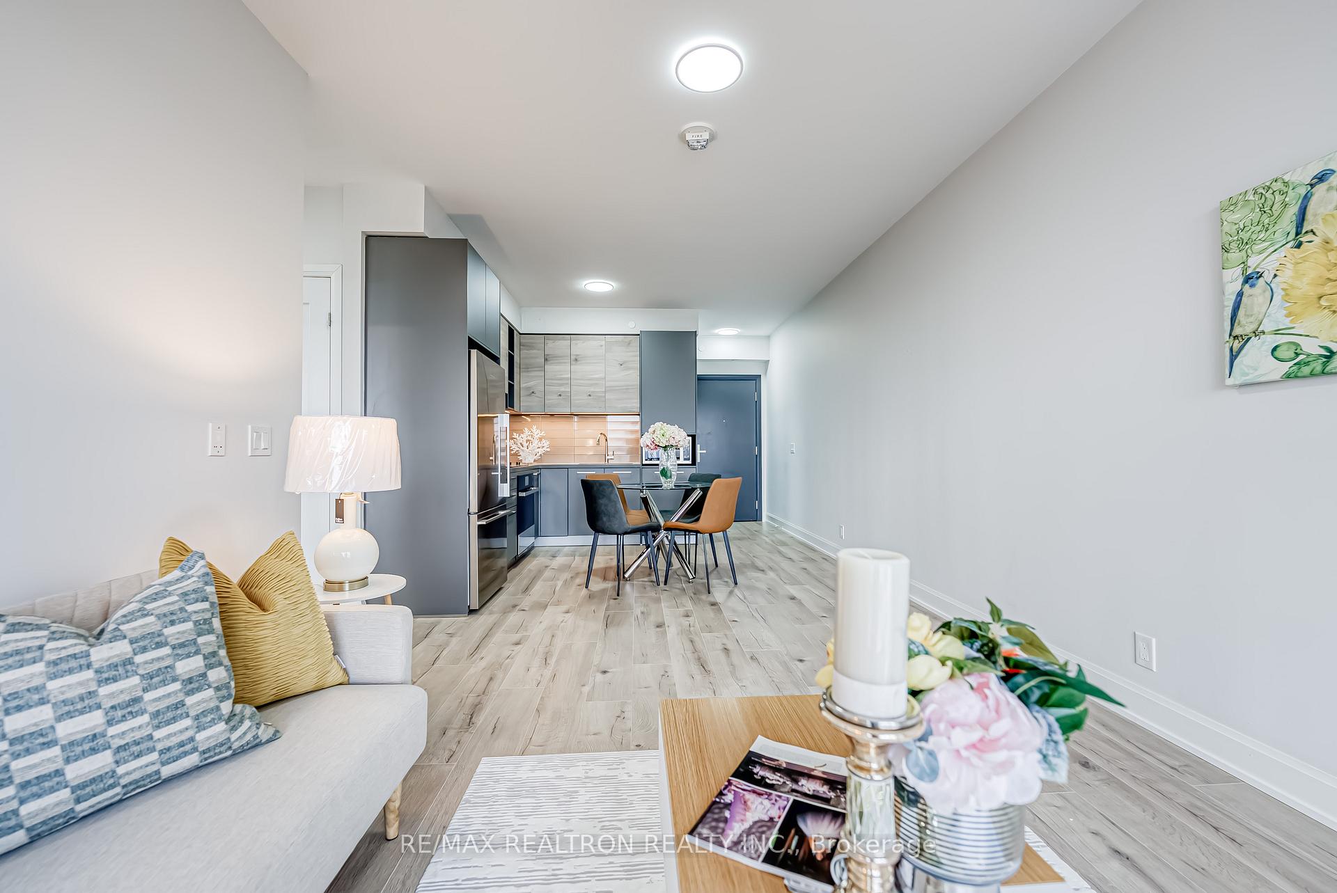 Photo 4 of Unit 602B, 38 Gandhi Lane, Markham, Commerce Valley — HOMEH