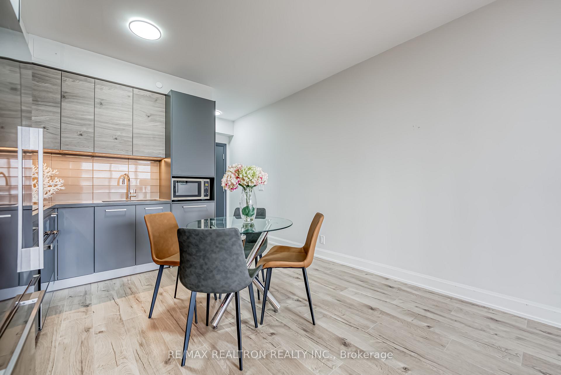 Photo 5 of Unit 602B, 38 Gandhi Lane, Markham, Commerce Valley — HOMEH
