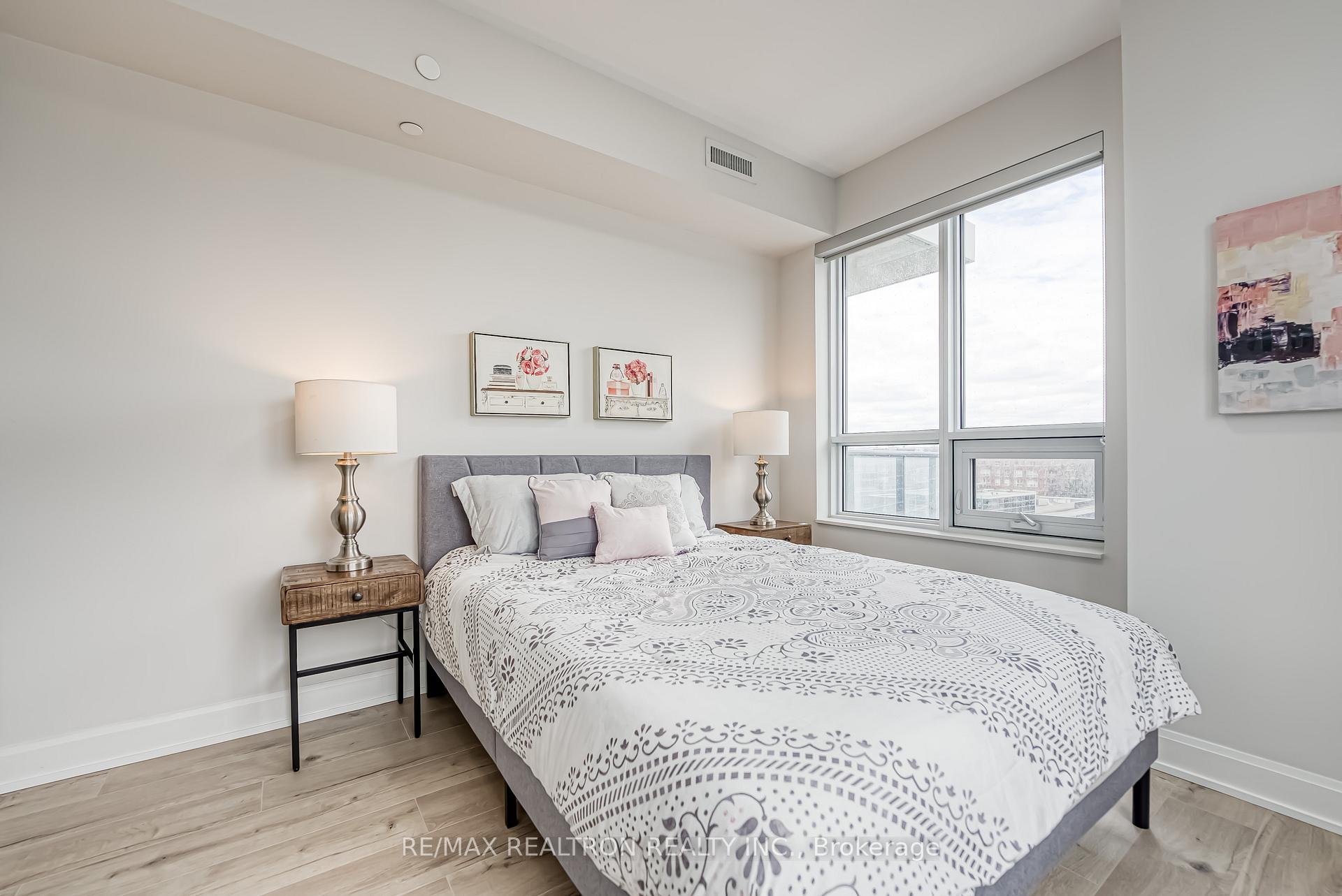 Photo 8 of Unit 602B, 38 Gandhi Lane, Markham, Commerce Valley — HOMEH