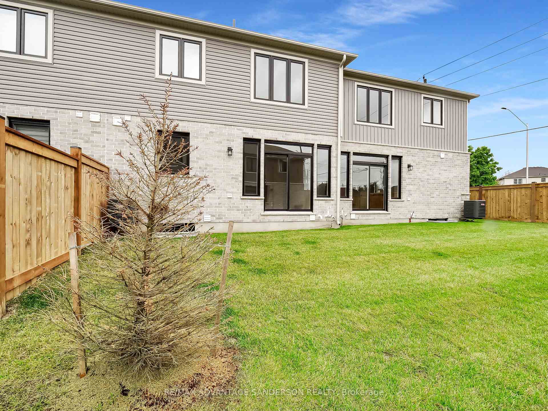 Photo 3 of Unit 128, 93 Stonefield Lane, Middlesex Centre, Ilderton — HOMEH