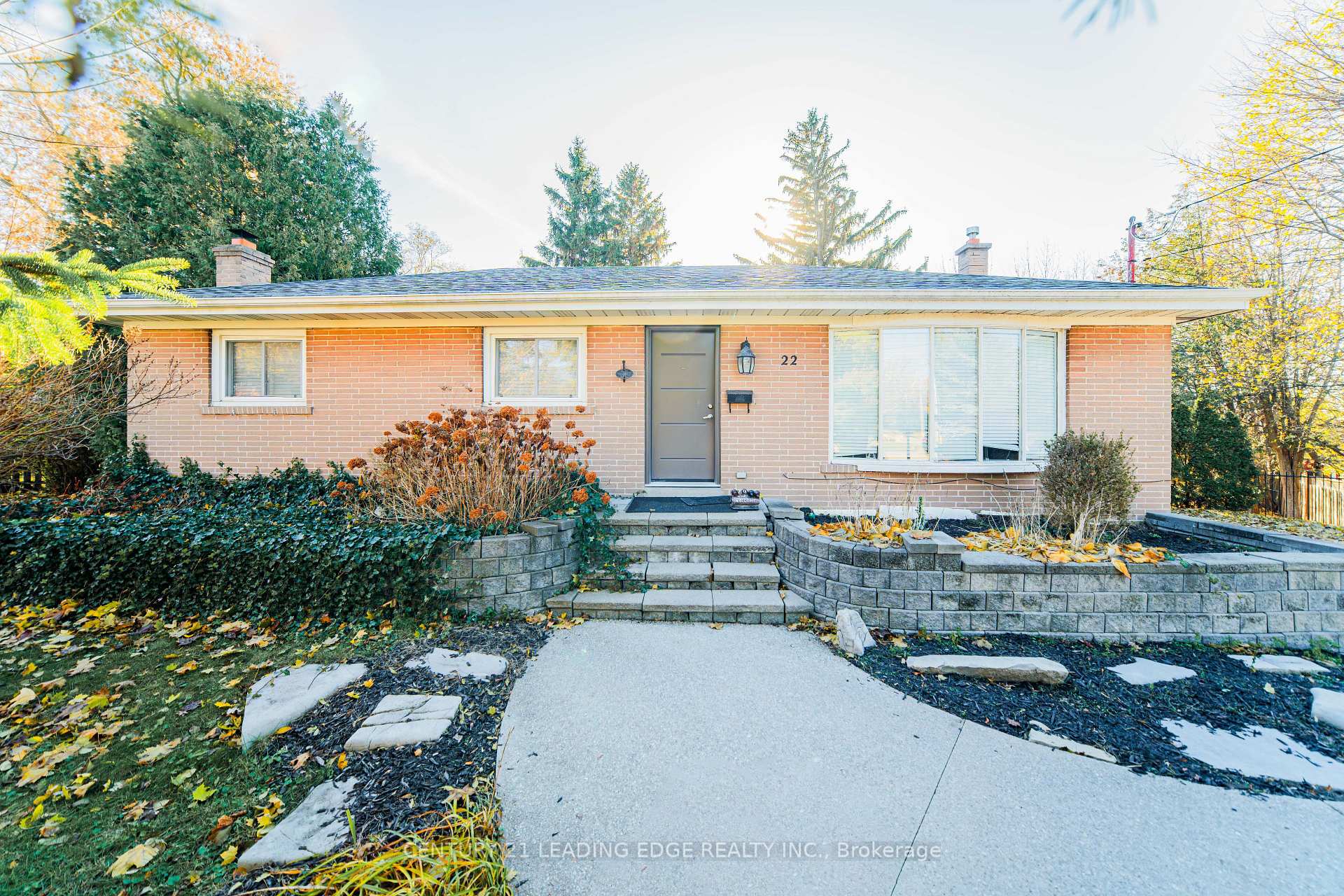 Photo 1 of 22 Winlaw Place, Markham, Old Markham Village — HOMEH