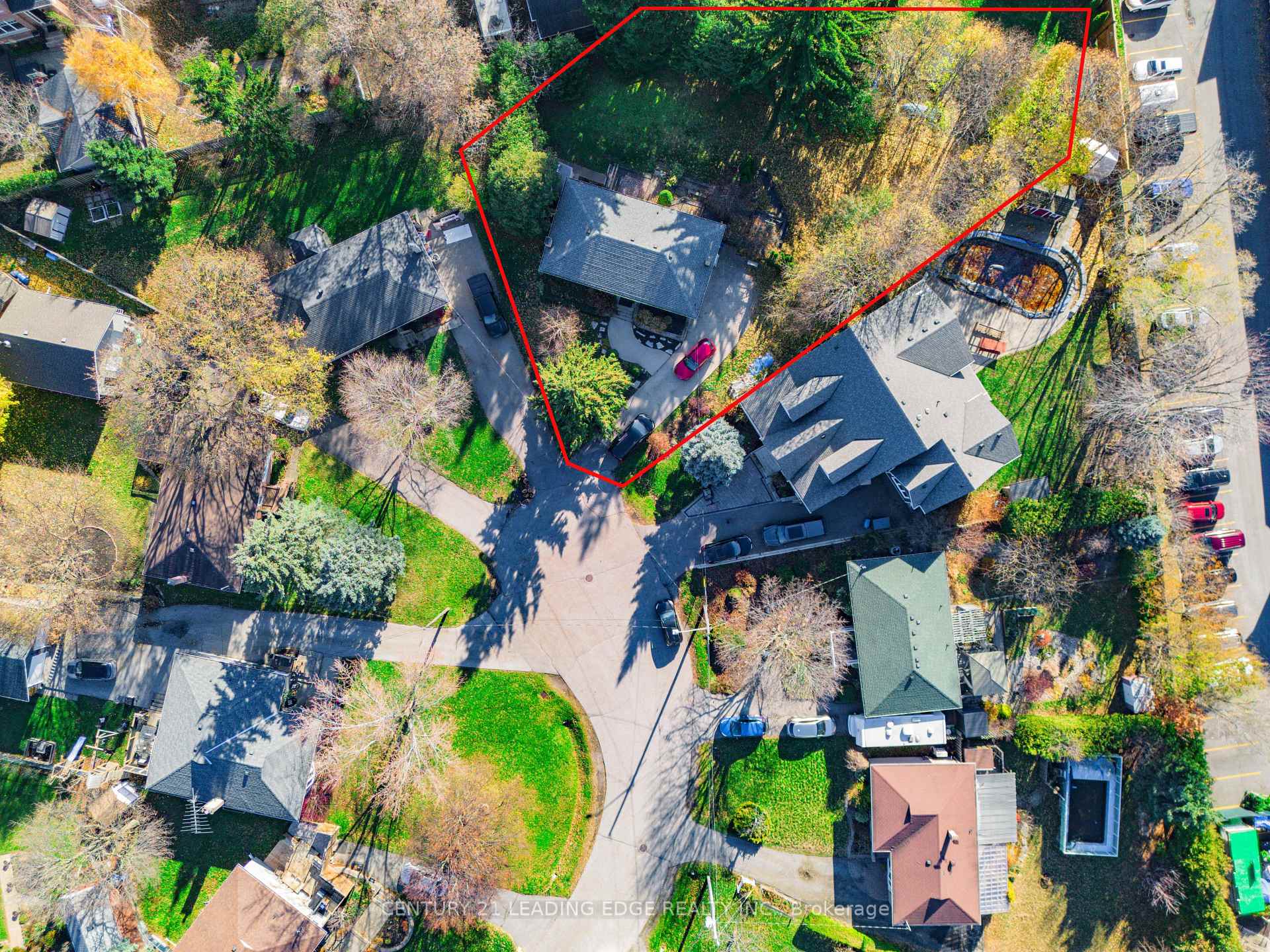 Photo 11 of 22 Winlaw Place, Markham, Old Markham Village — HOMEH