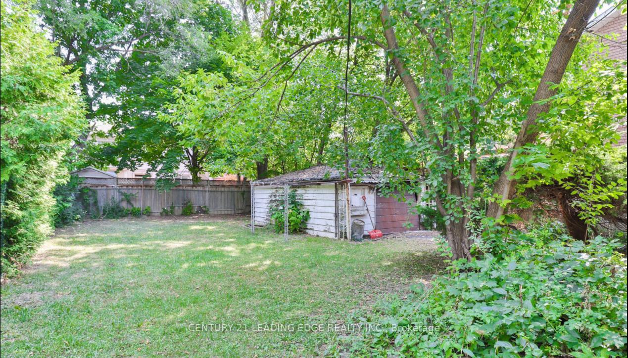 Photo 2 of 22 Winlaw Place, Markham, Old Markham Village — HOMEH