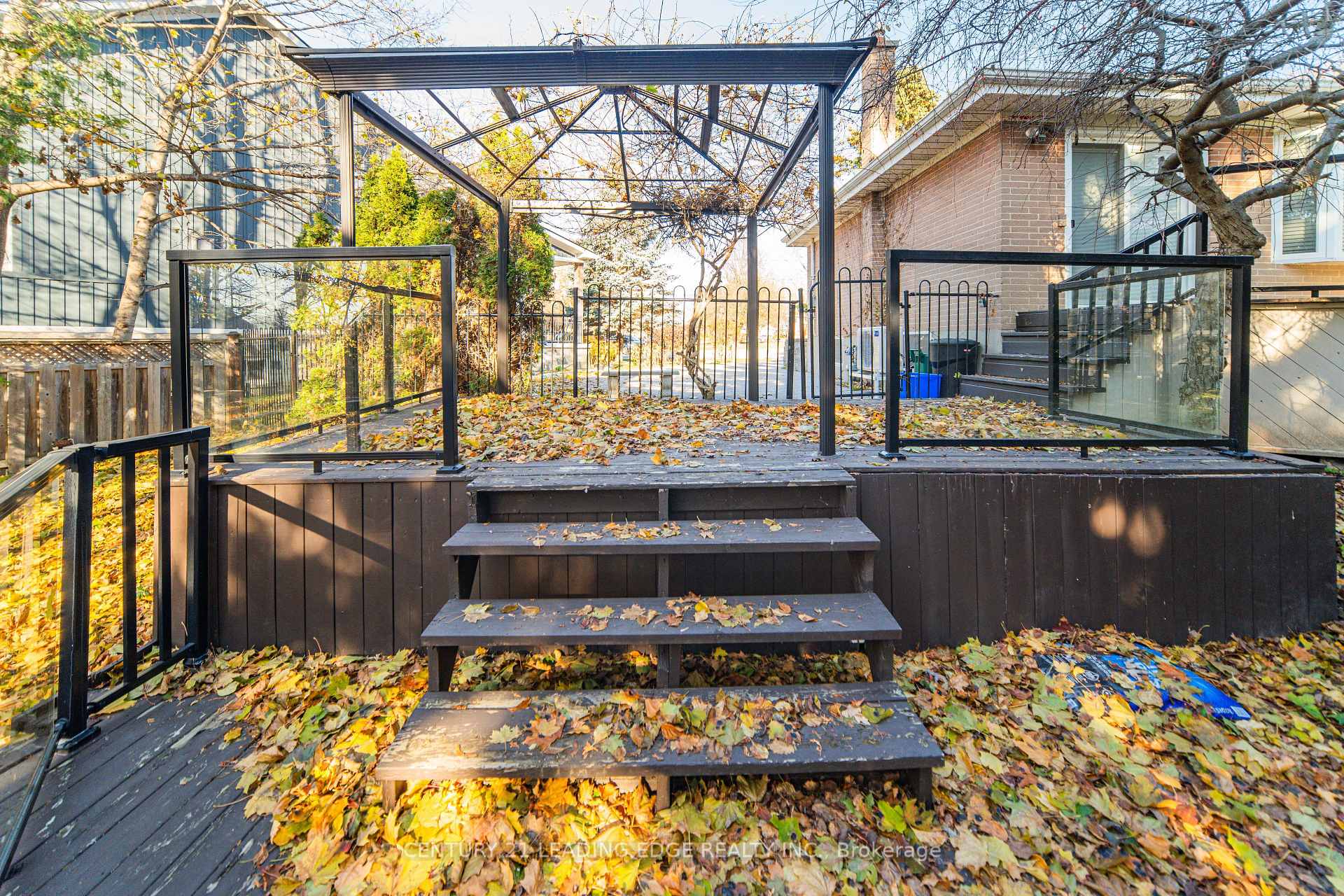 Photo 16 of 22 Winlaw Place, Markham, Old Markham Village — HOMEH