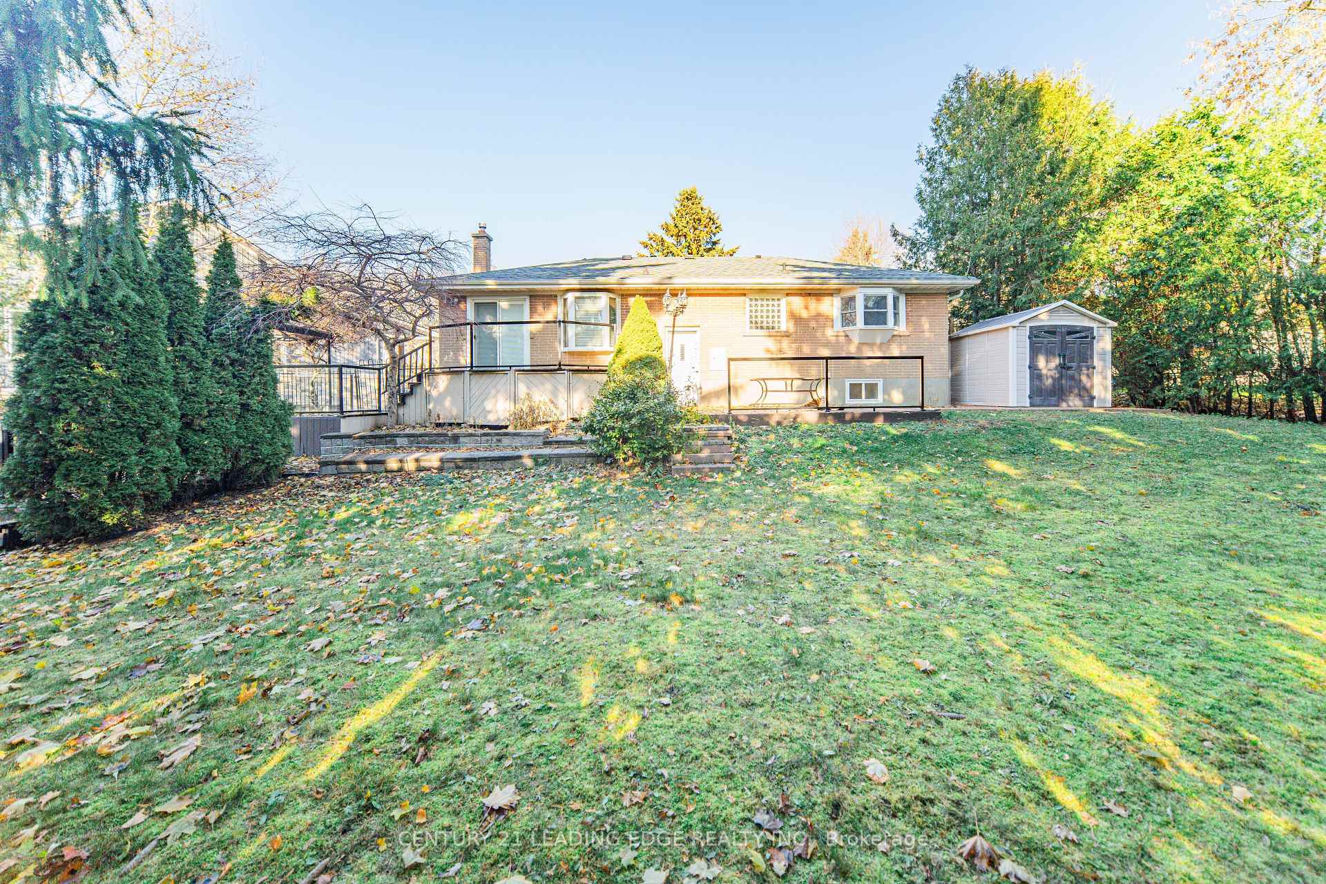 Photo 8 of 22 Winlaw Place, Markham, Old Markham Village — HOMEH