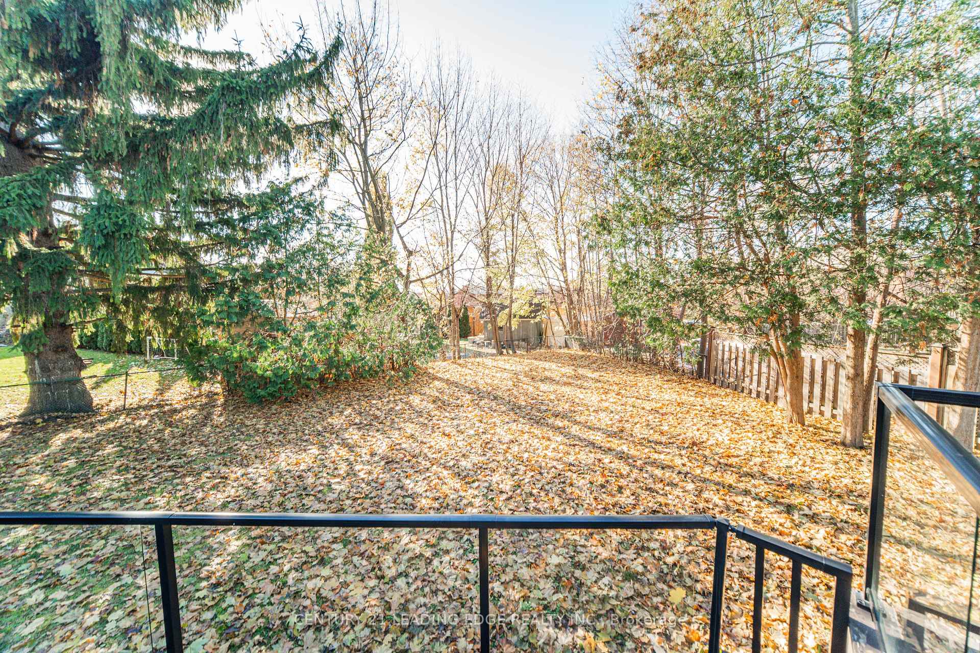 Photo 10 of 22 Winlaw Place, Markham, Old Markham Village — HOMEH