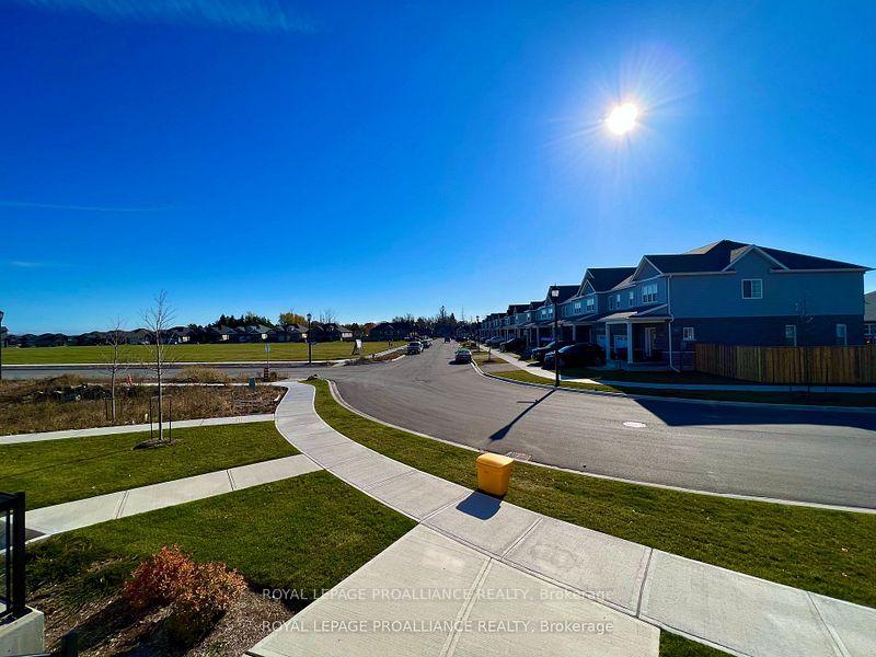 Photo 3 of Unit 607, 480 Lonsberry Drive, Cobourg — HOMEH