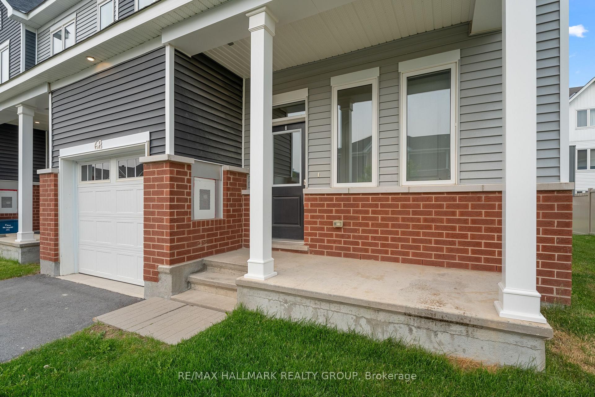 Photo 4 of 68 Focality Crescent, Ottawa, Barrhaven - Half Moon Bay — HOMEH