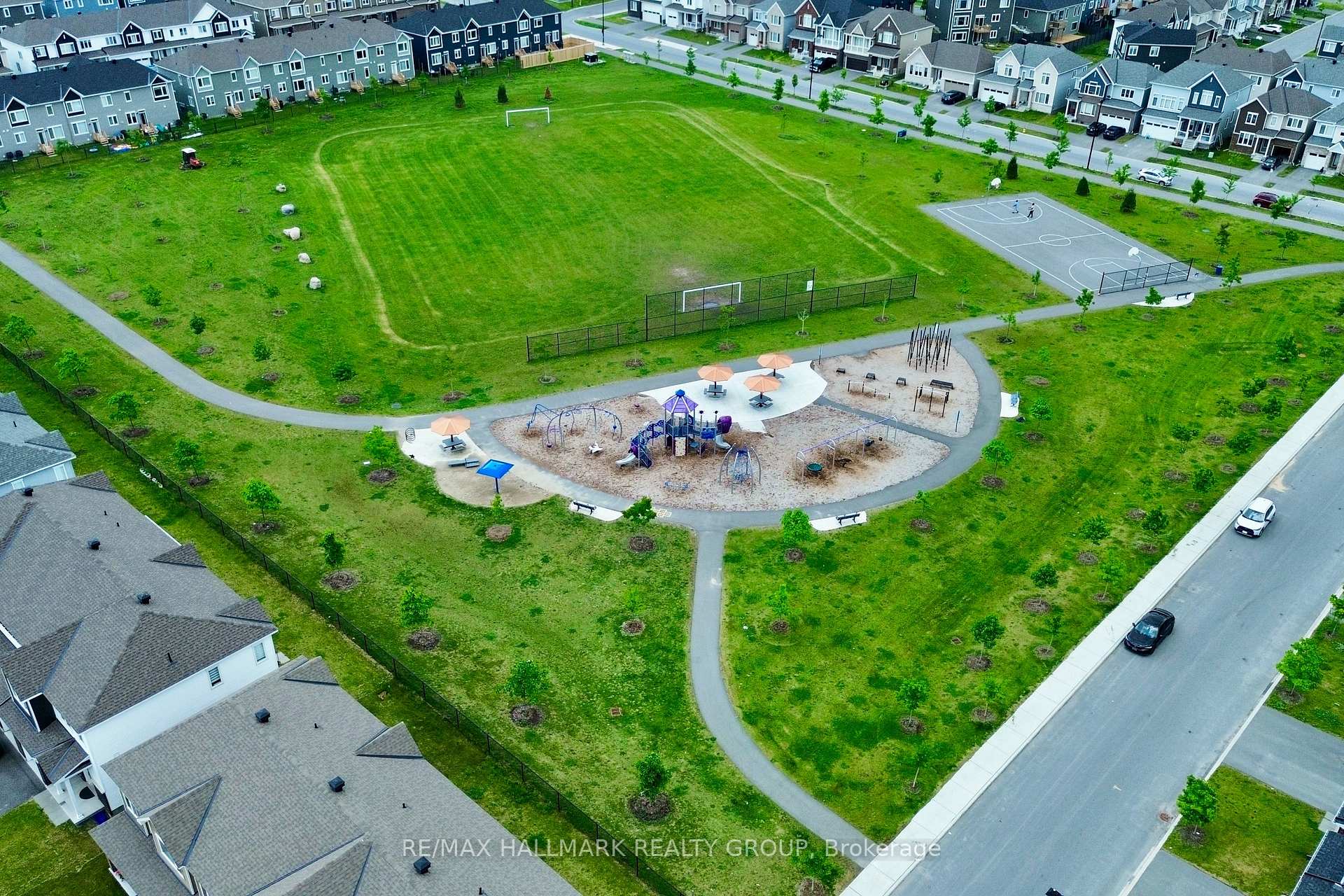 Photo 43 of 68 Focality Crescent, Ottawa, Barrhaven - Half Moon Bay — HOMEH