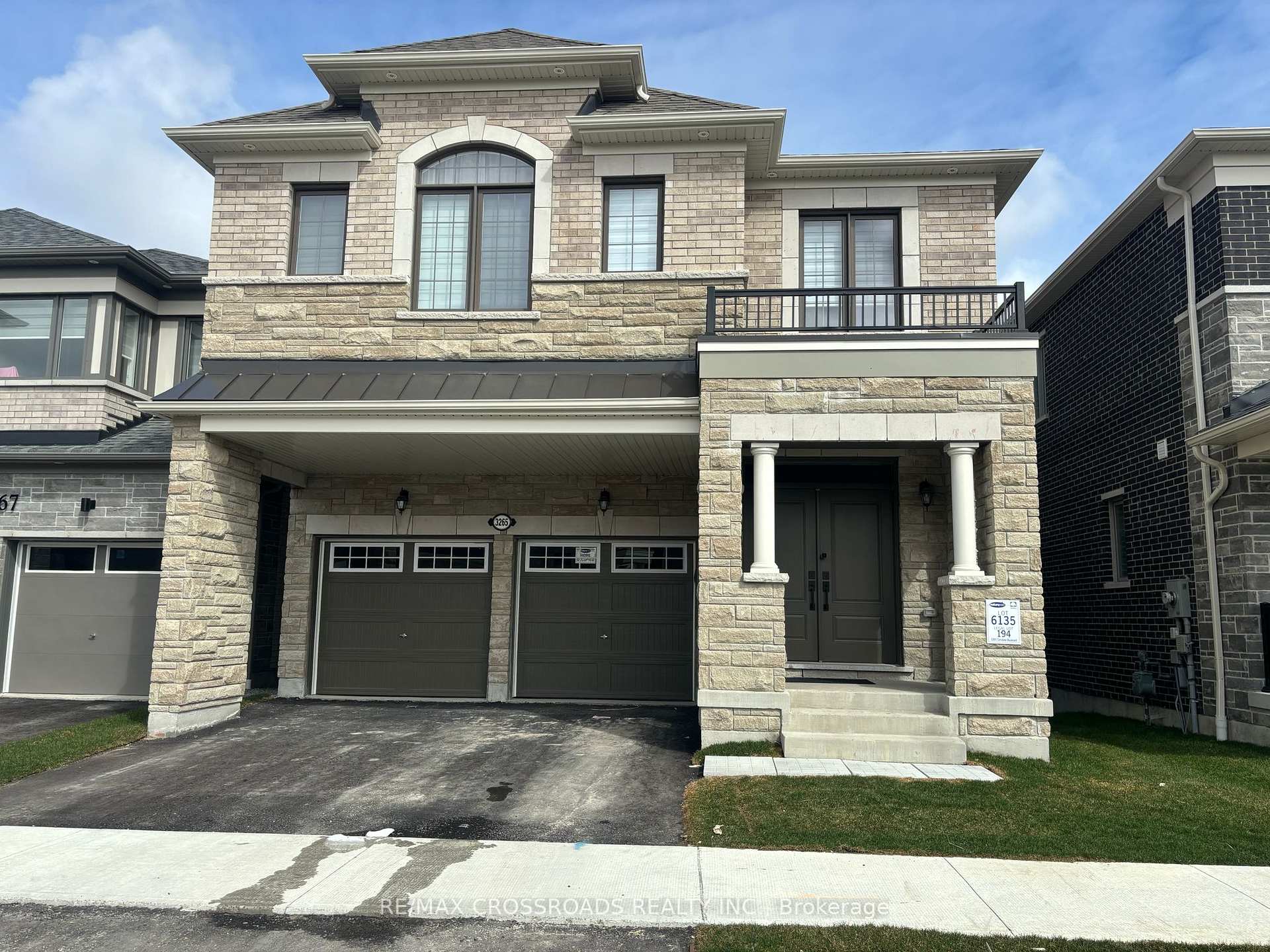 Photo 1 of Unit Lower/Bsmt, 3265 Turnstone Boulevard, Pickering, Rural Pickering — HOMEH