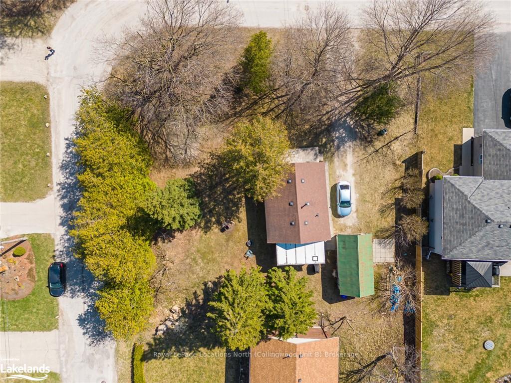 Photo 7 of 2 Spruce Street, Collingwood — HOMEH