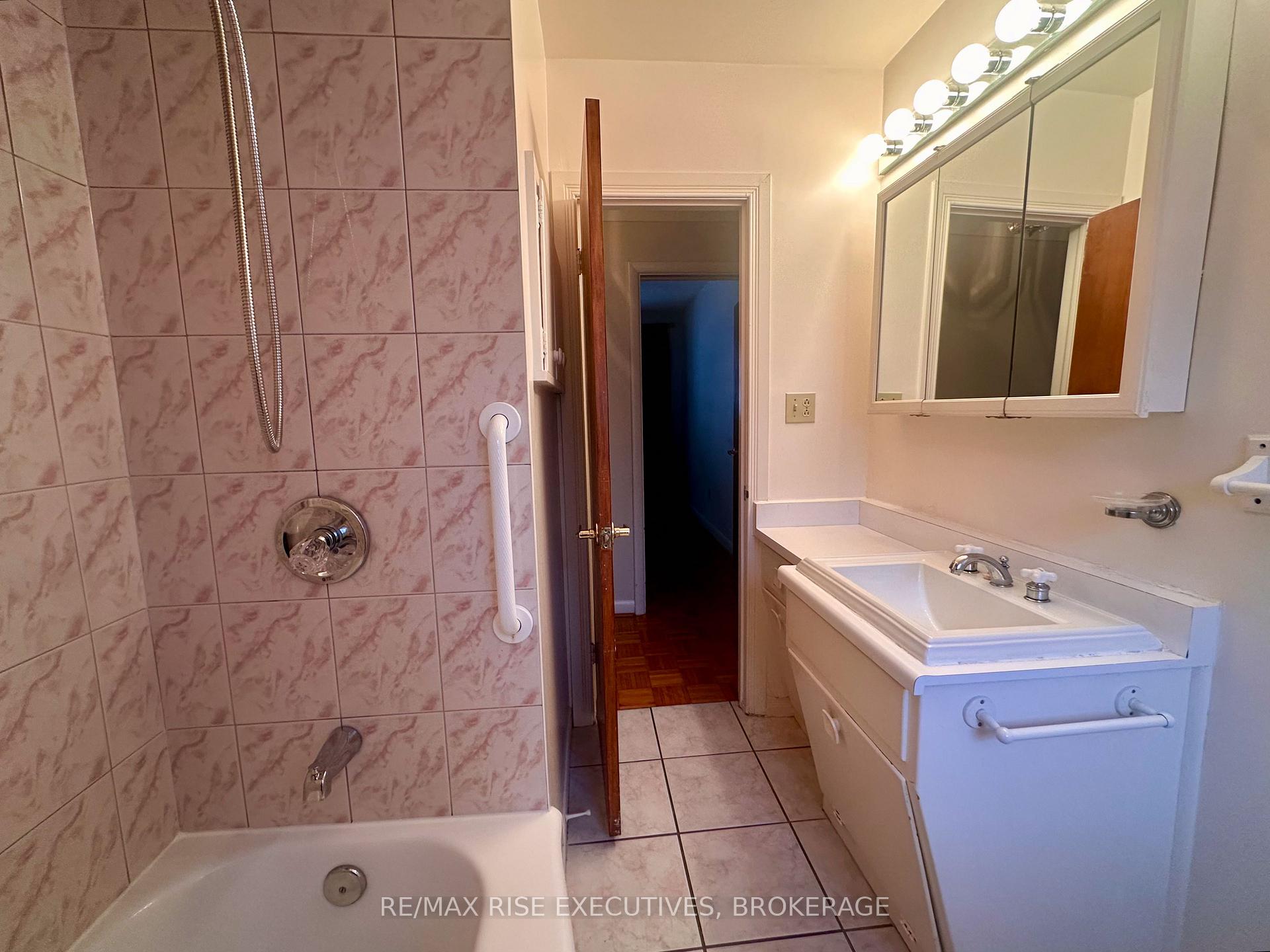 Photo 9 of 354 Meadowcrest Road, Kingston, City Southwest — HOMEH