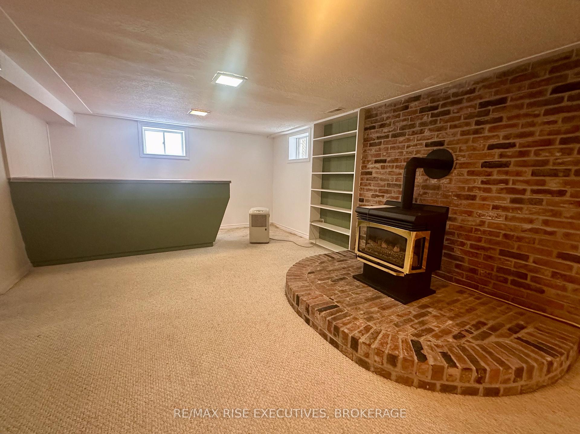 Photo 10 of 354 Meadowcrest Road, Kingston, City Southwest — HOMEH
