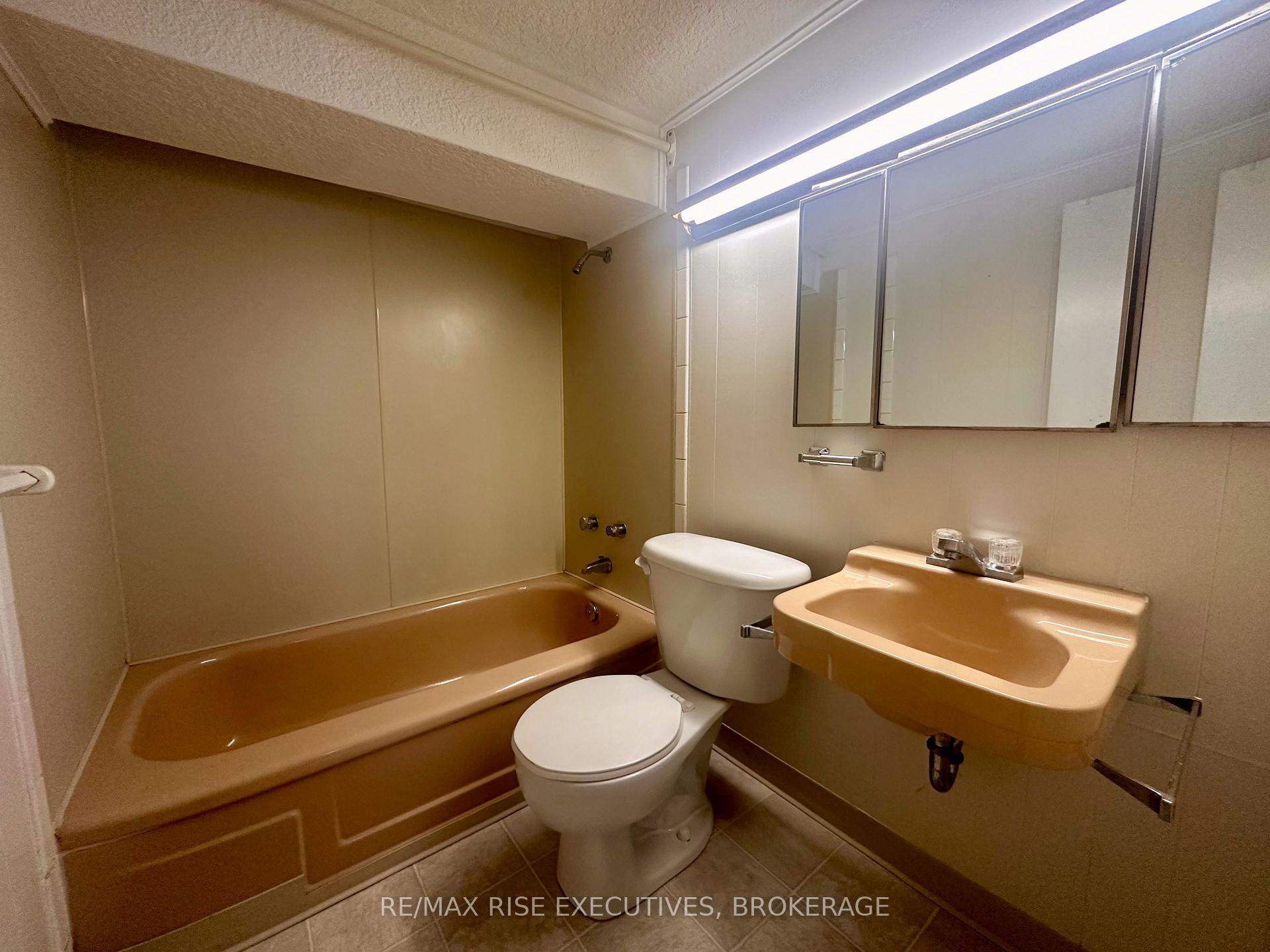 Photo 13 of 354 Meadowcrest Road, Kingston, City Southwest — HOMEH