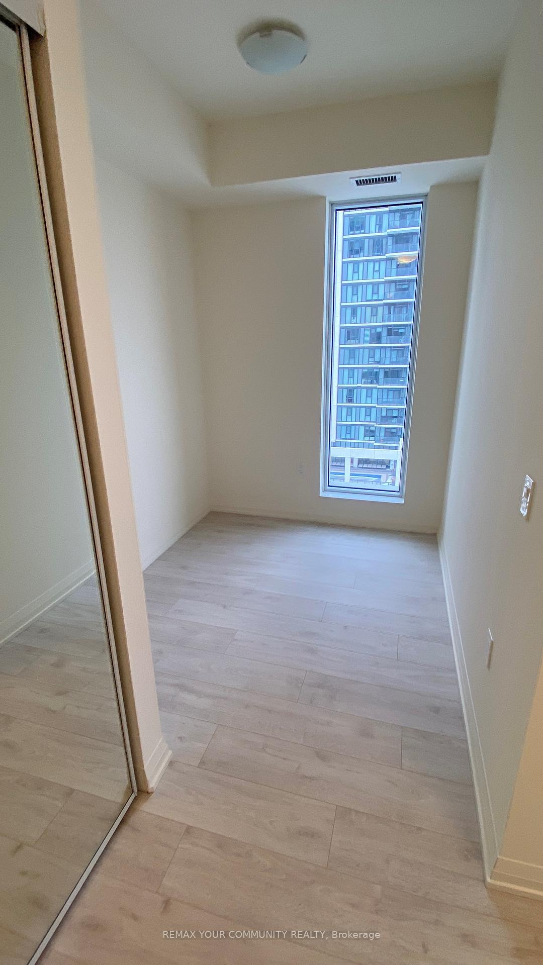 Photo 18 of Unit 1404, 8960 Jane Street E, Vaughan, Concord — HOMEH