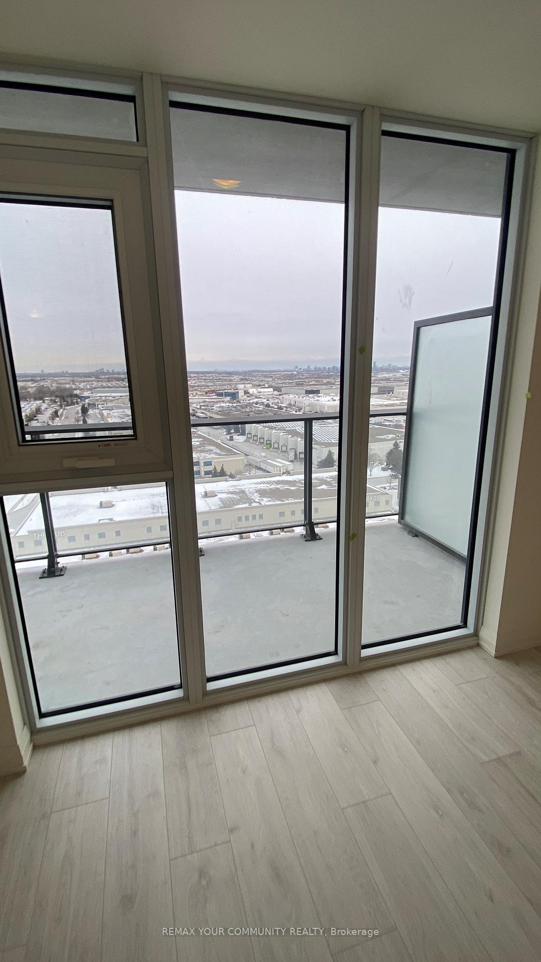 Photo 15 of Unit 1404, 8960 Jane Street E, Vaughan, Concord — HOMEH