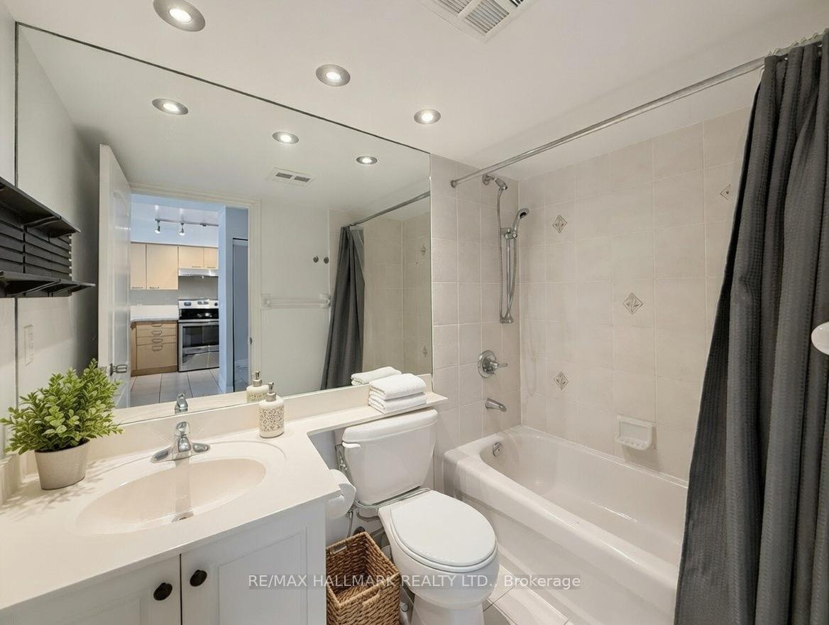 Photo 7 of Unit 616, 48 Suncrest Boulevard, Markham, Commerce Valley — HOMEH