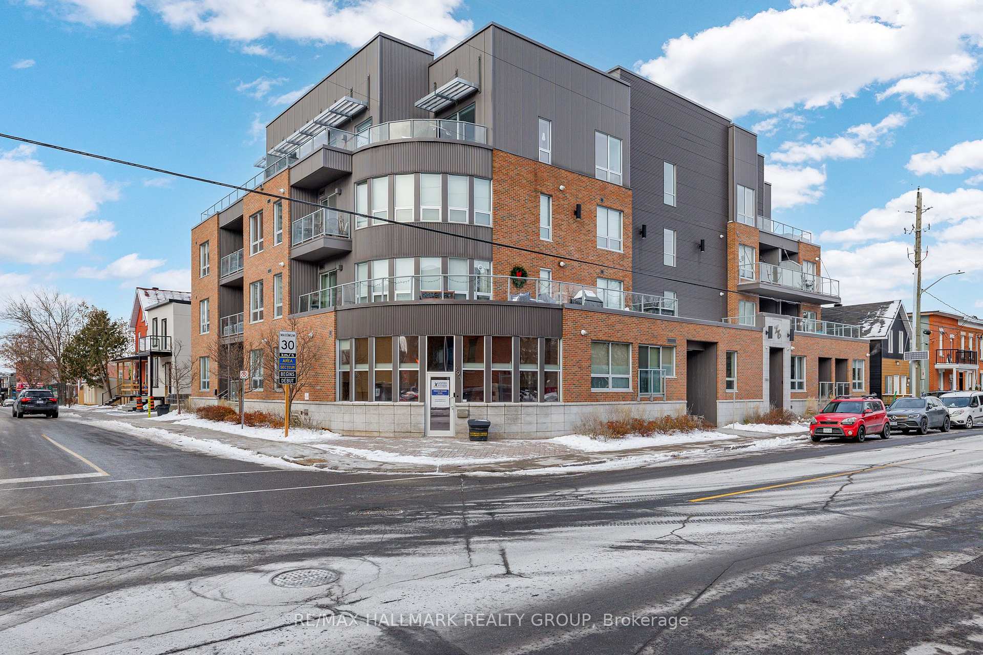 Front of Unit 106, 390 Booth Street