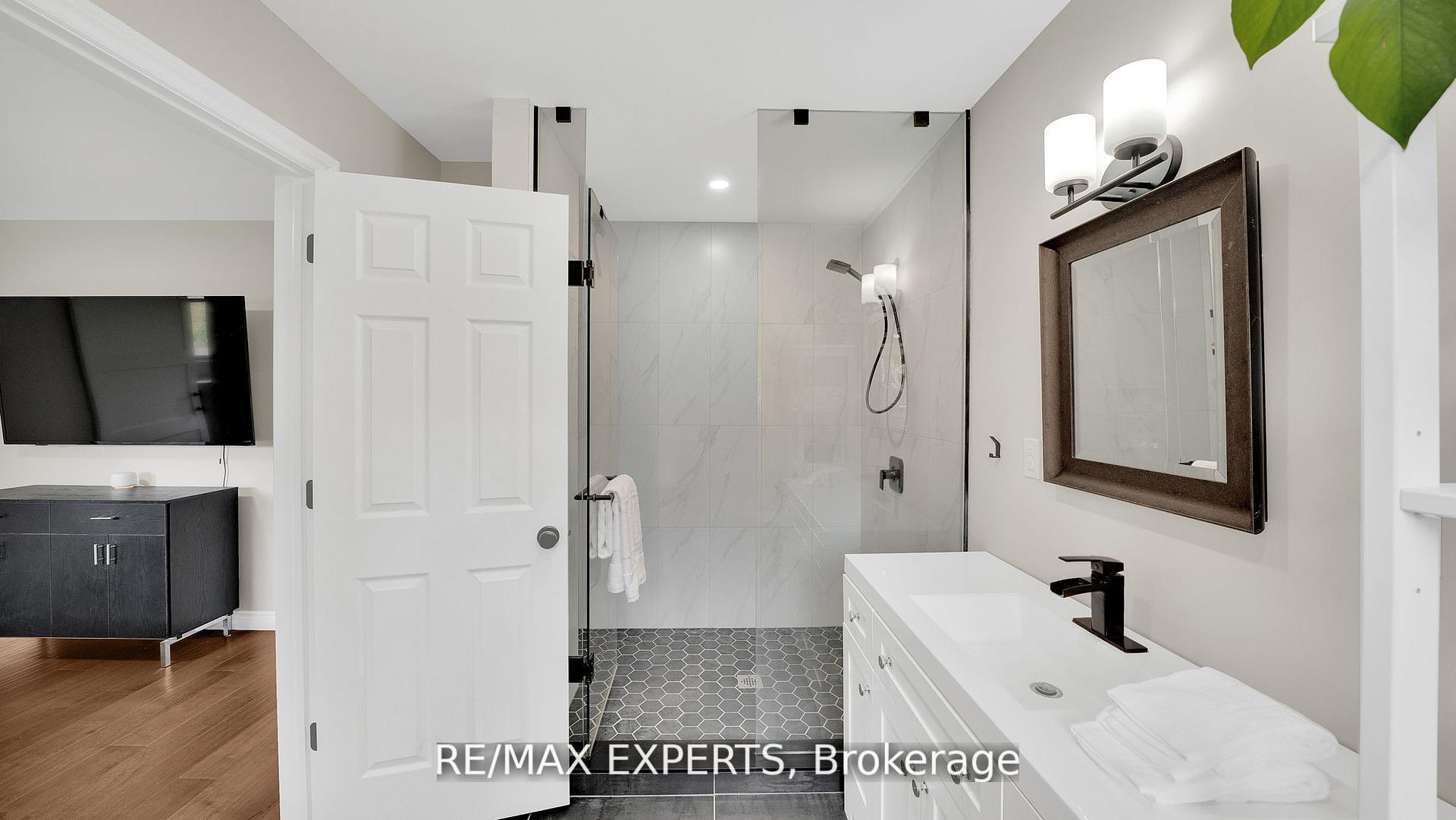Photo 32 of 26 Wellar Avenue, King, Nobleton — HOMEH