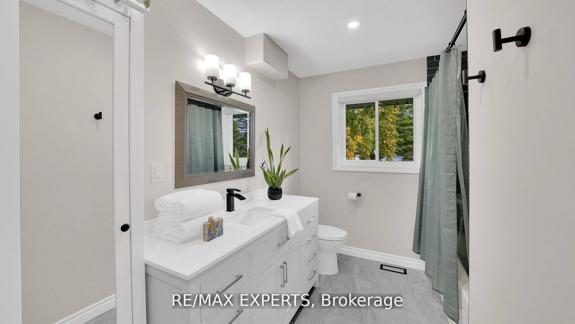 Photo 12 of 26 Wellar Avenue, King, Nobleton — HOMEH