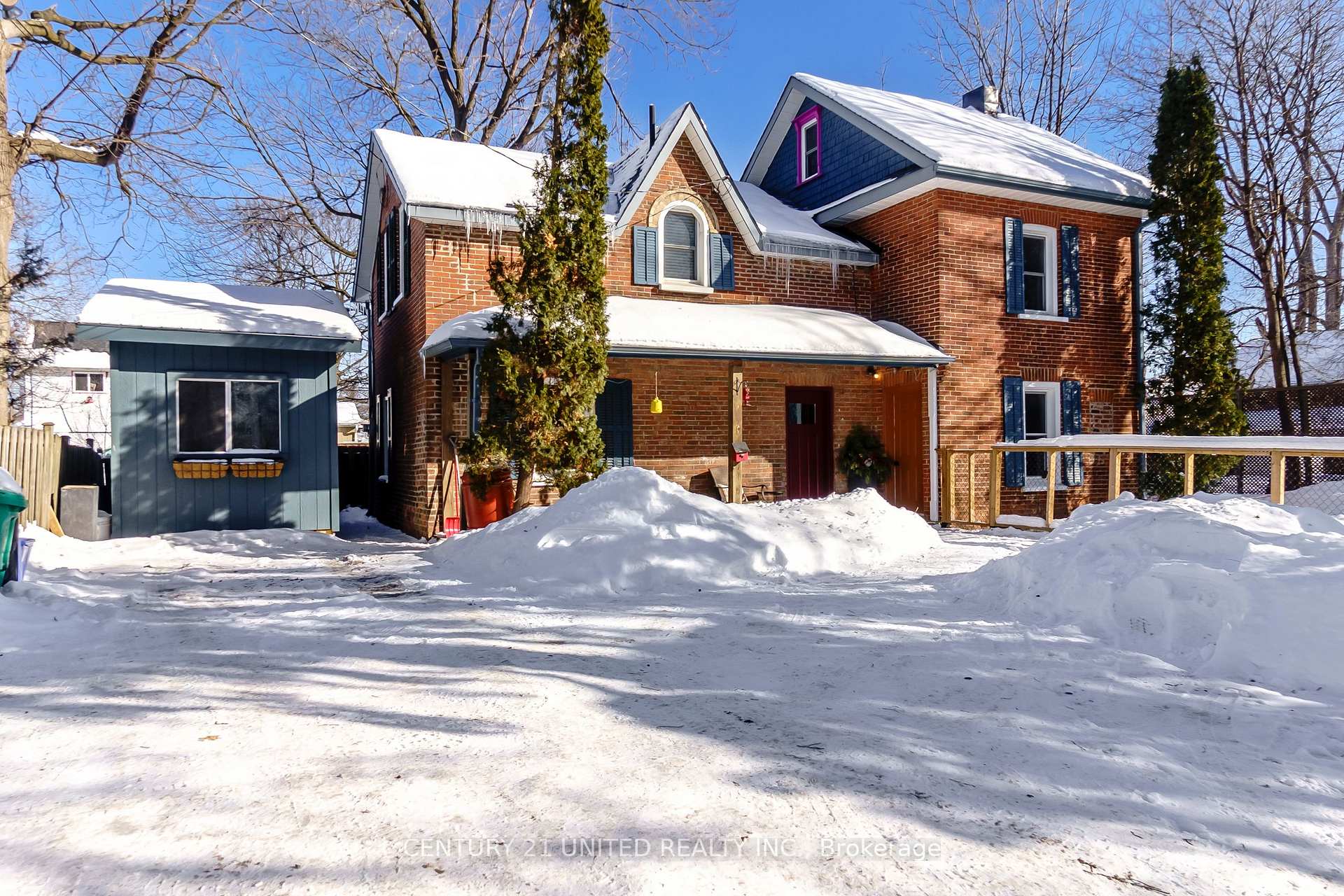 Front of 469 Hopkins Avenue