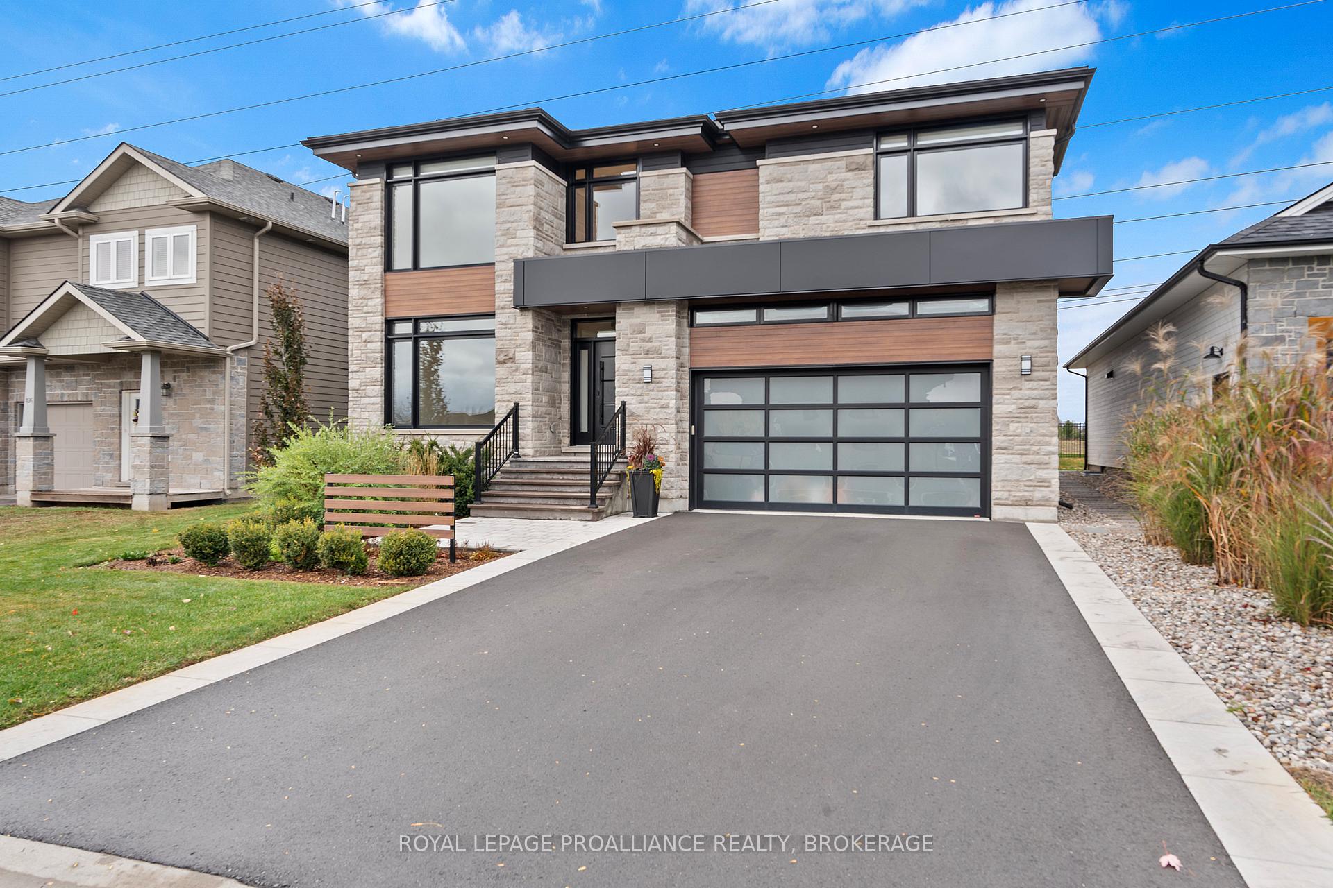 Front of 832 Windermere Drive