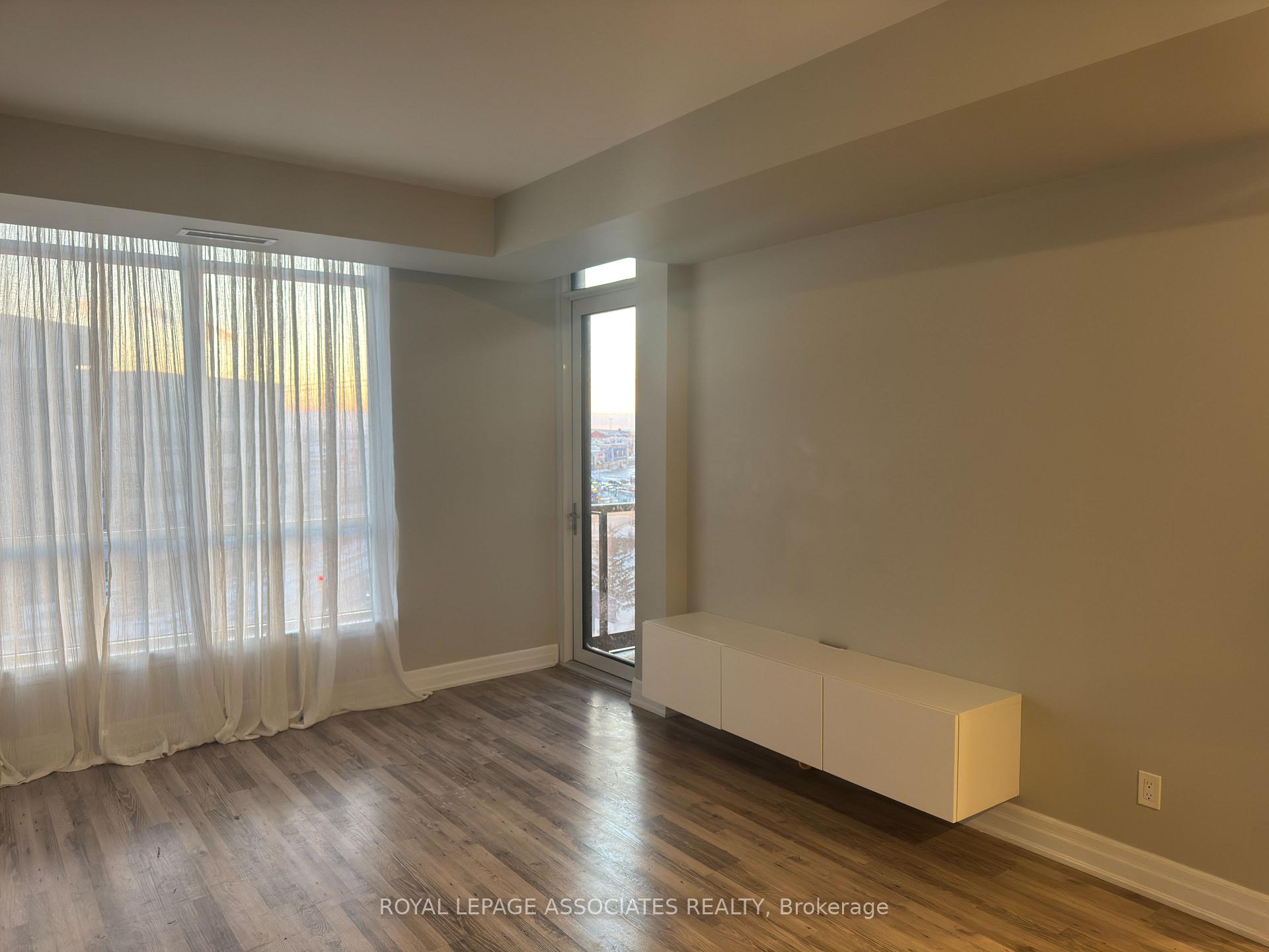 Photo 10 of Unit 611, 9075 Jane Street, Vaughan, Concord — HOMEH