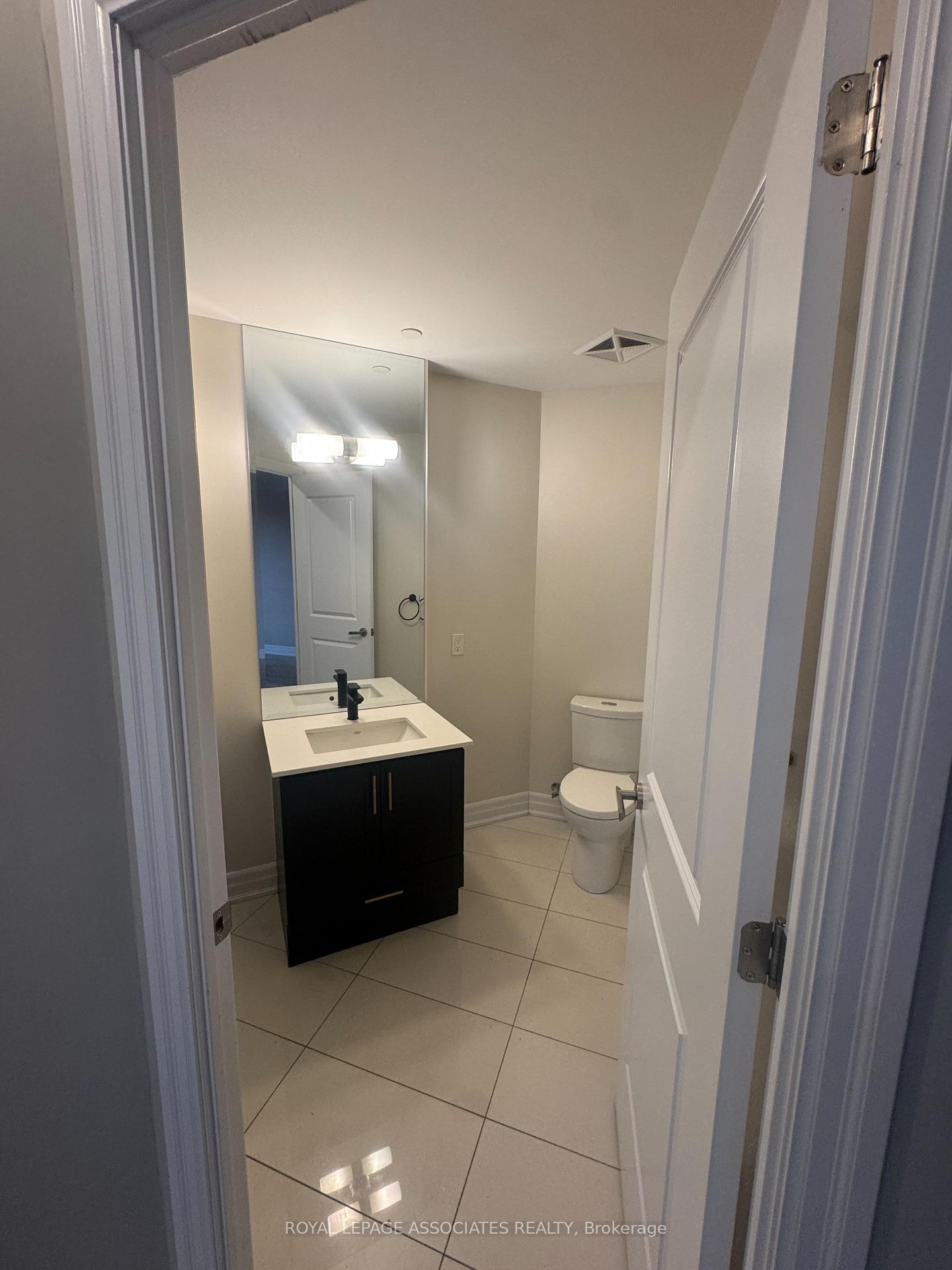 Photo 9 of Unit 611, 9075 Jane Street, Vaughan, Concord — HOMEH