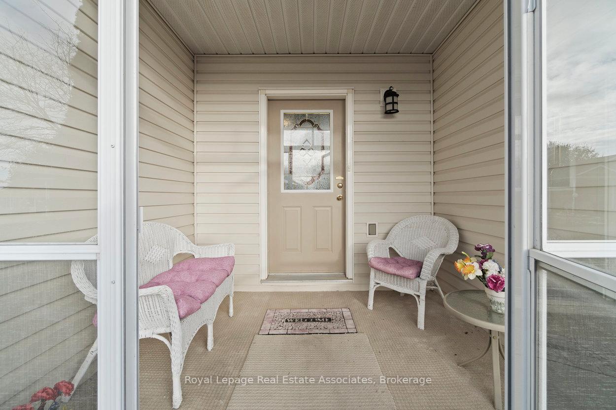 Photo 2 of 3 Fir Drive, Clarington, Newcastle — HOMEH
